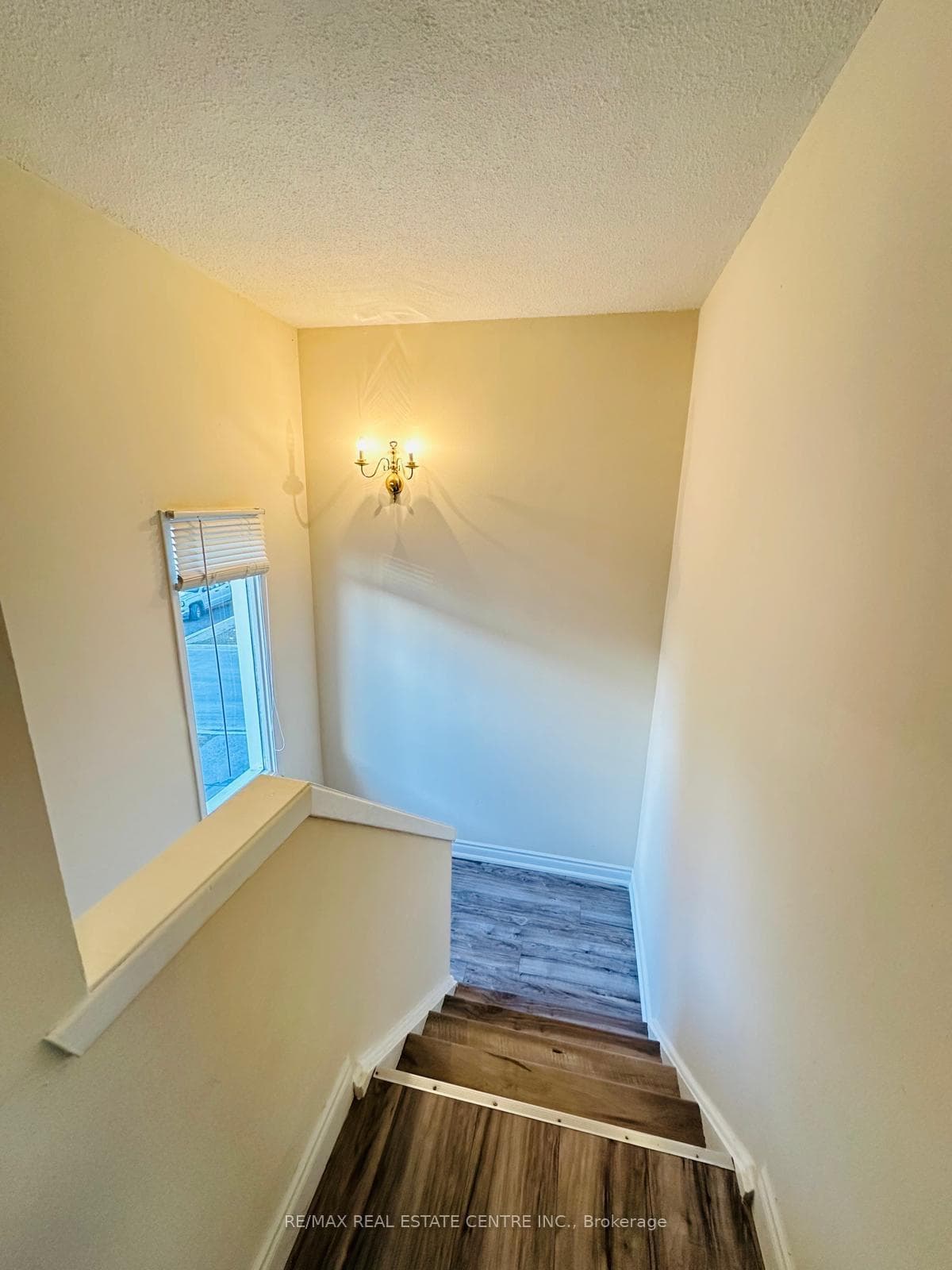 1 Havenbrook Court - Detached photo 5 of 26 in Brampton, Ontario