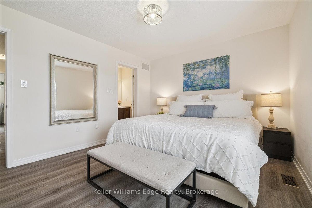 244 Harold Dent Trail - Townhouse photo 29 of 40 in Oakville, Ontario