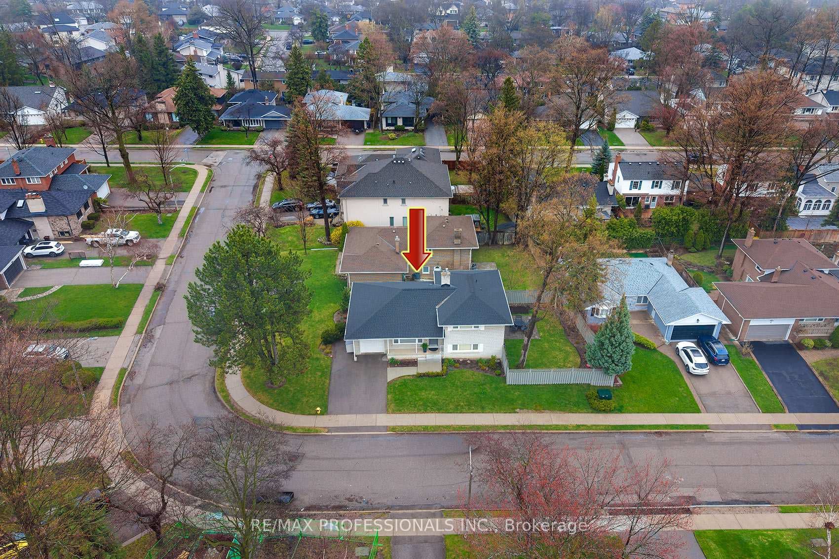 19 Boxwood Road - Detached photo 2 of 40 in Etobicoke (Islington / Rexdale), Ontario
