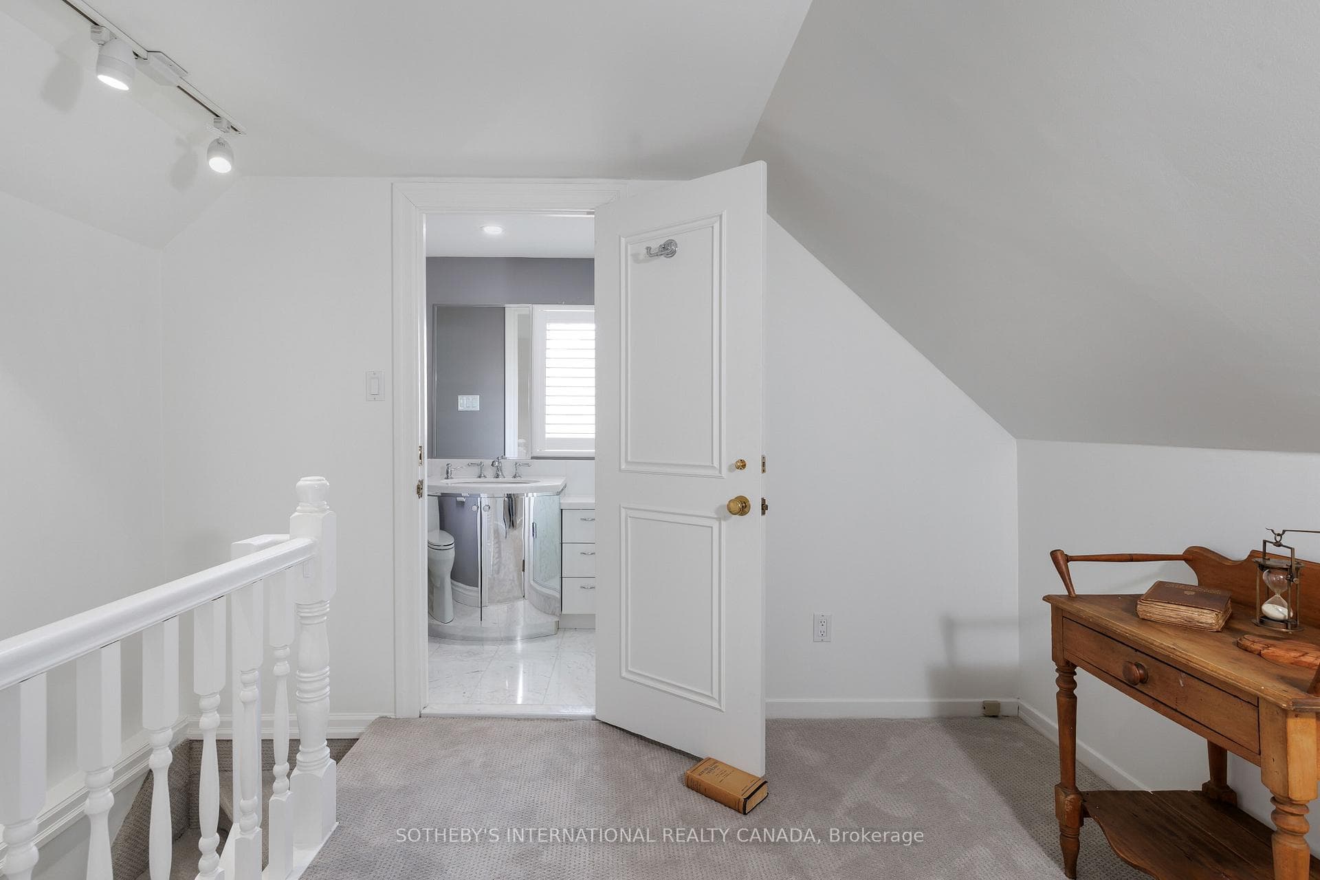 70 King Georges Road - Detached photo 33 of 50 in Etobicoke (Islington / Rexdale), Ontario