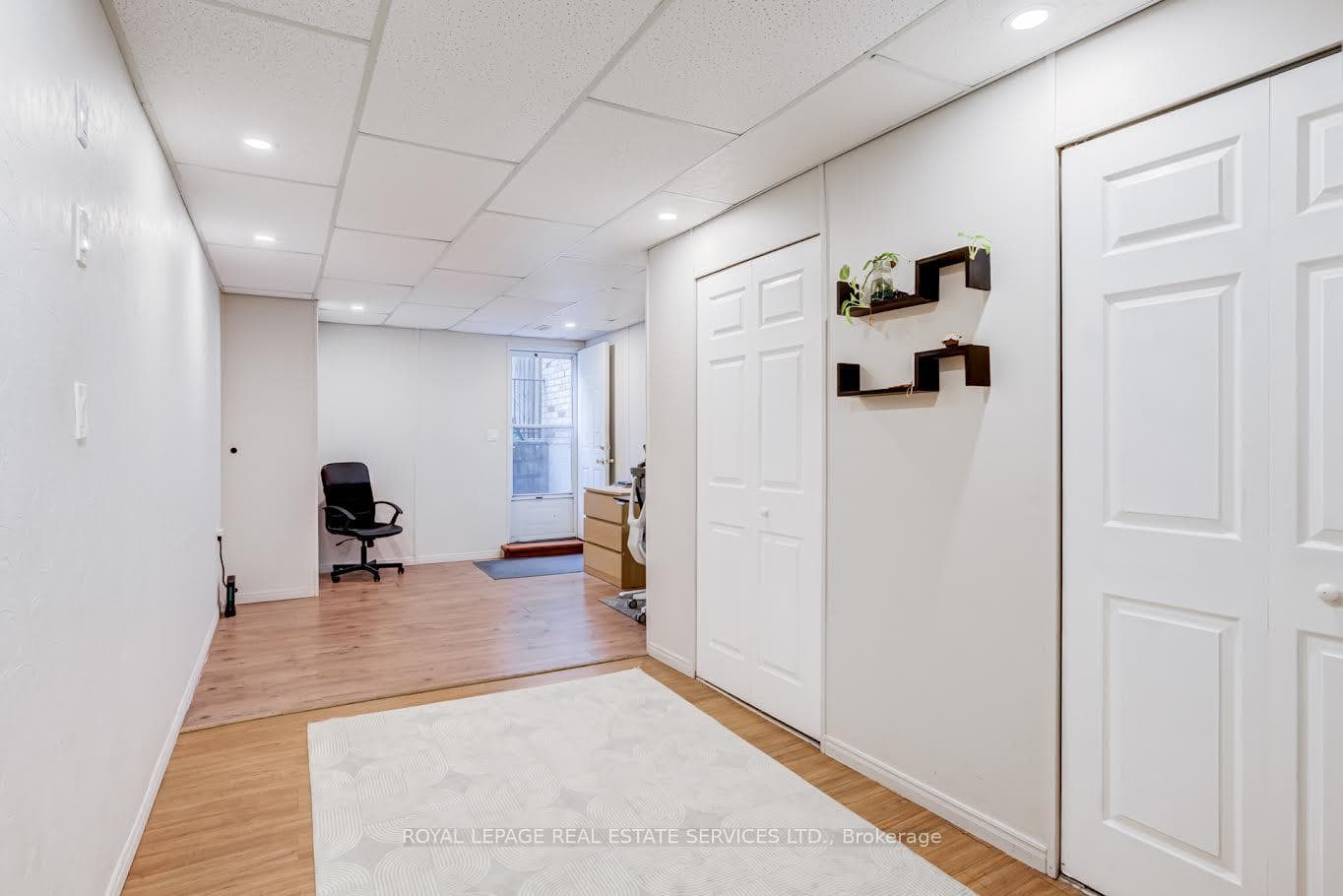 195 Cullum Court - Semi-Detached photo 34 of 43 in Burlington, Ontario