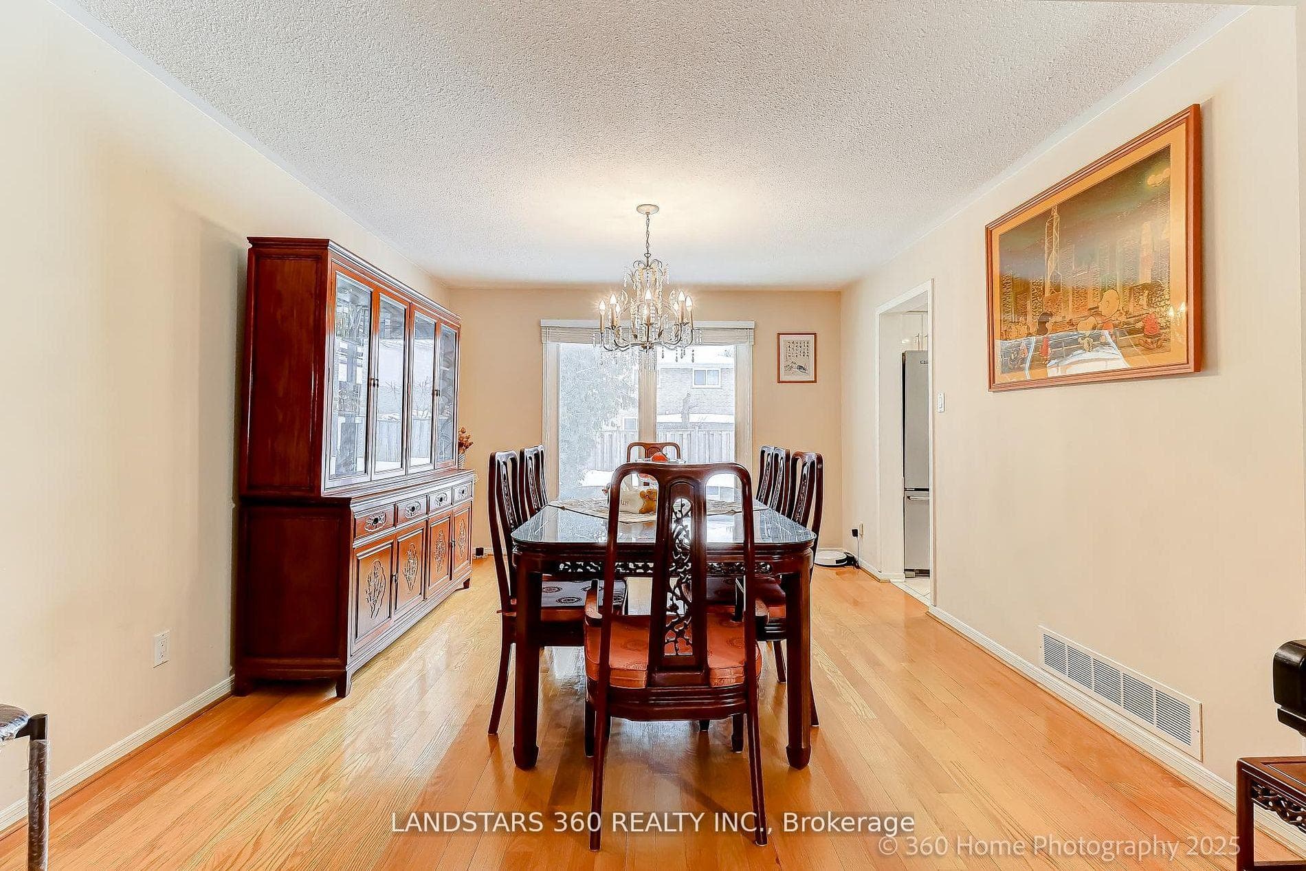 31 Whitehorn Crescent - Detached photo 6 of 29 in Hillcrest Village / Bayview Village, Ontario