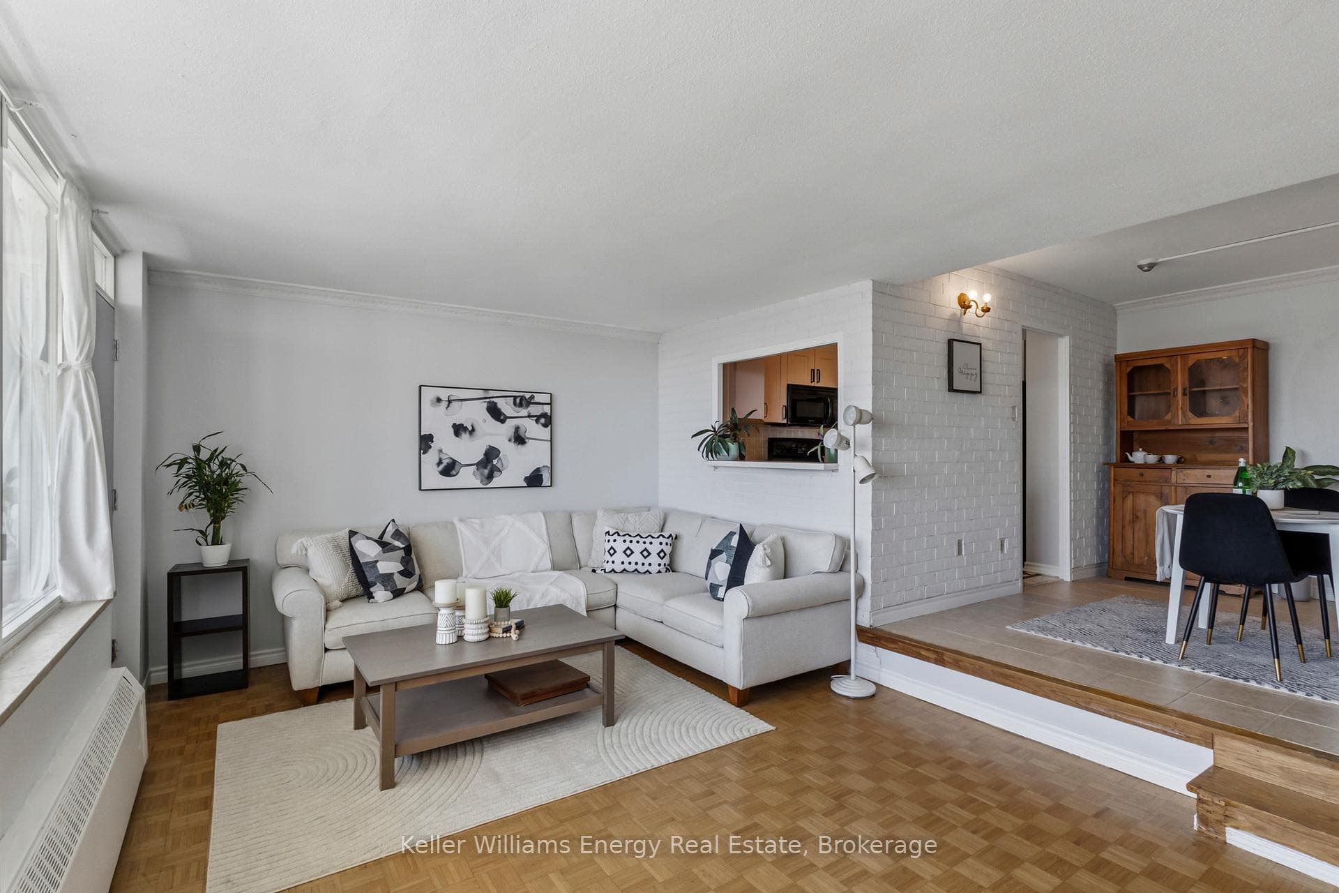 10 Parkway Forest Drive Unit 1603 - Condo photo 7 of 40 in Hillcrest Village / Bayview Village, Ontario