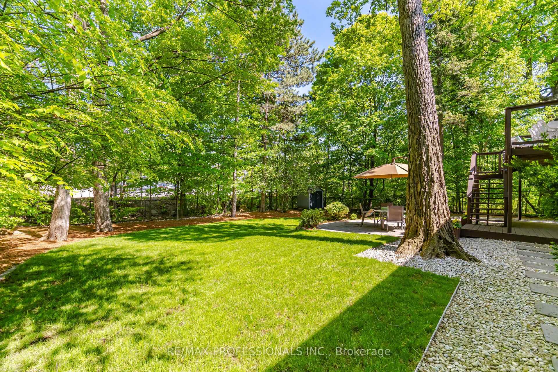 10 Cosway Court - Detached photo 42 of 46 in Etobicoke (Islington / Rexdale), Ontario