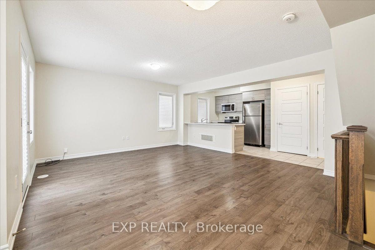 107 Lemieux Court - Townhouse photo 9 of 36 in Milton, Ontario