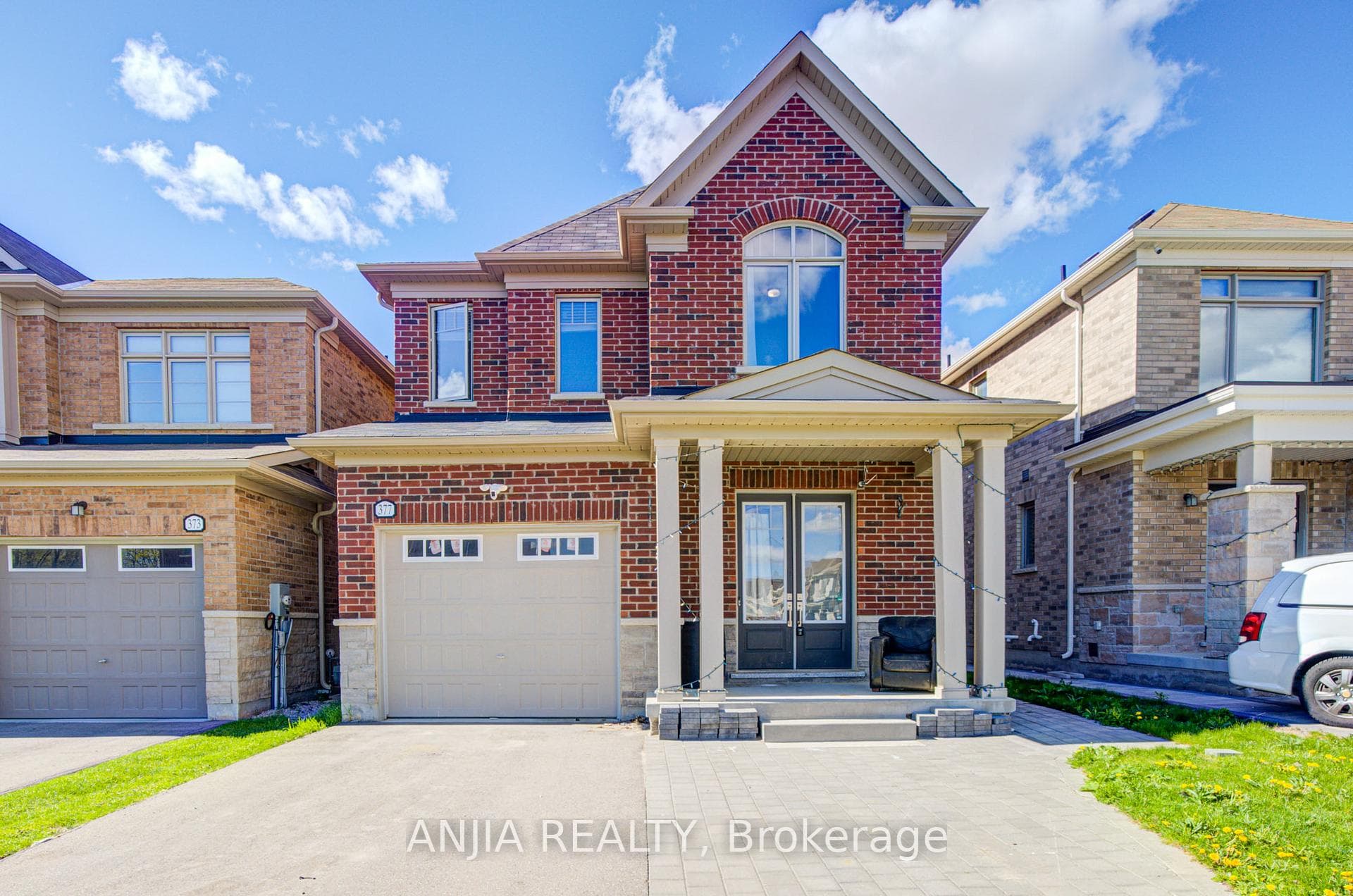 377 Busato Drive - home for sale in Whitchurch-Stouffville, Ontario