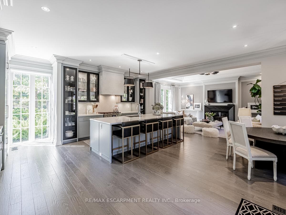 393 Maple Grove Drive - New Construction photo 14 of 49 in Oakville, Ontario