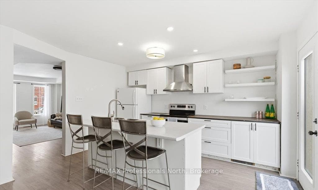98 Roxton Road - Semi-Detached photo 8 of 28 in Oakville, Ontario