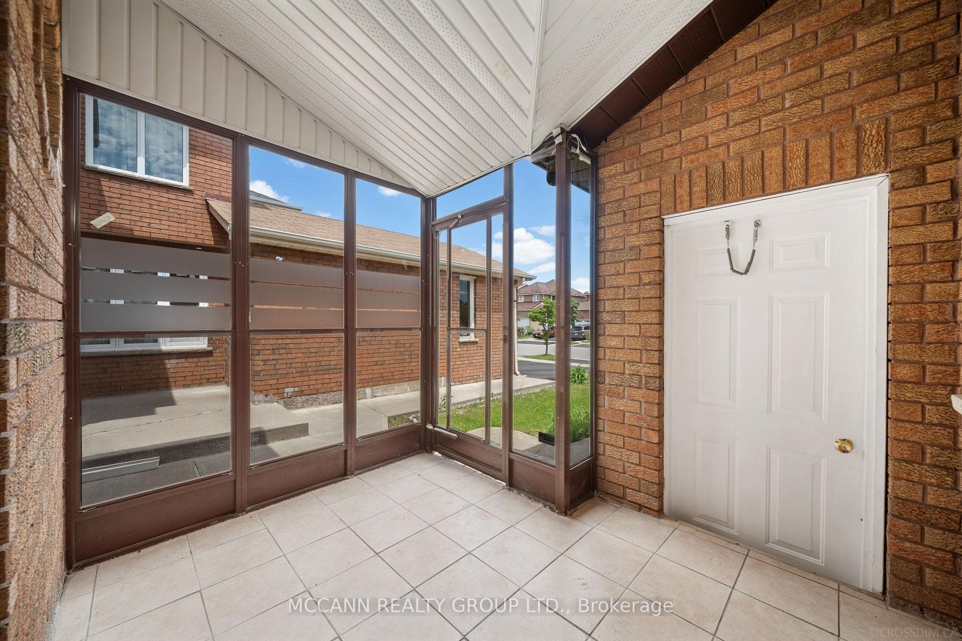 89 Creditstone Road - Detached photo 7 of 48 in Brampton, Ontario