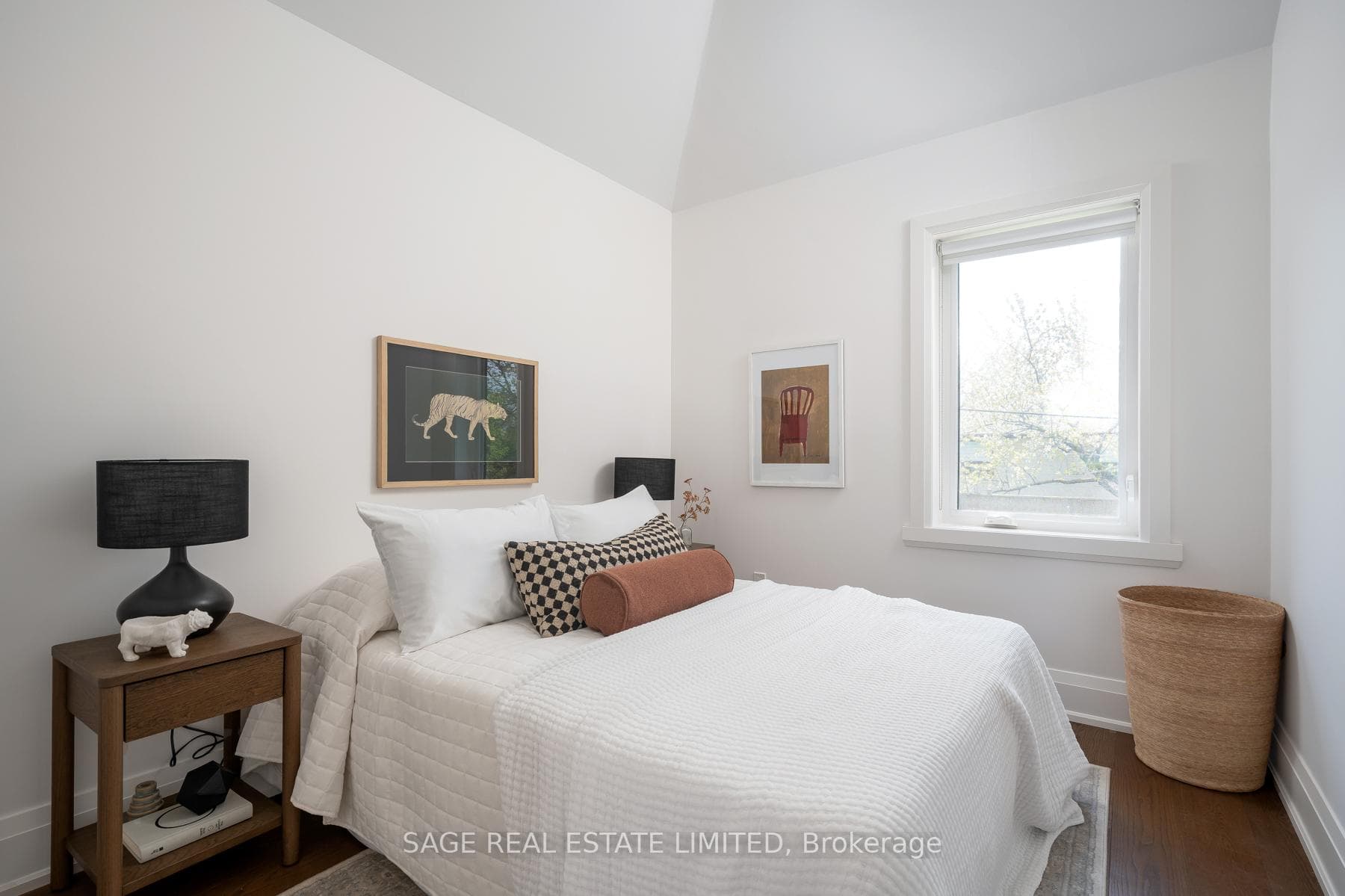 7 Rathgar Avenue - Detached photo 25 of 38 in Etobicoke (Islington / Rexdale), Ontario