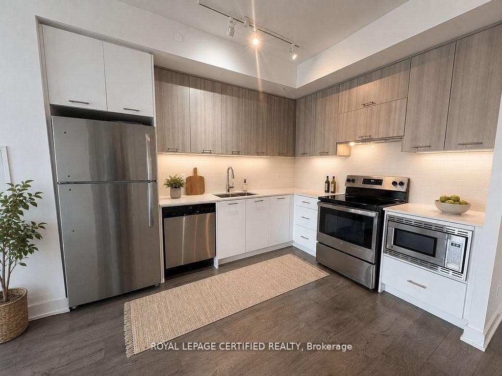 180 Veterans Drive Unit 307 - Condo photo 4 of 23 in Brampton, Ontario