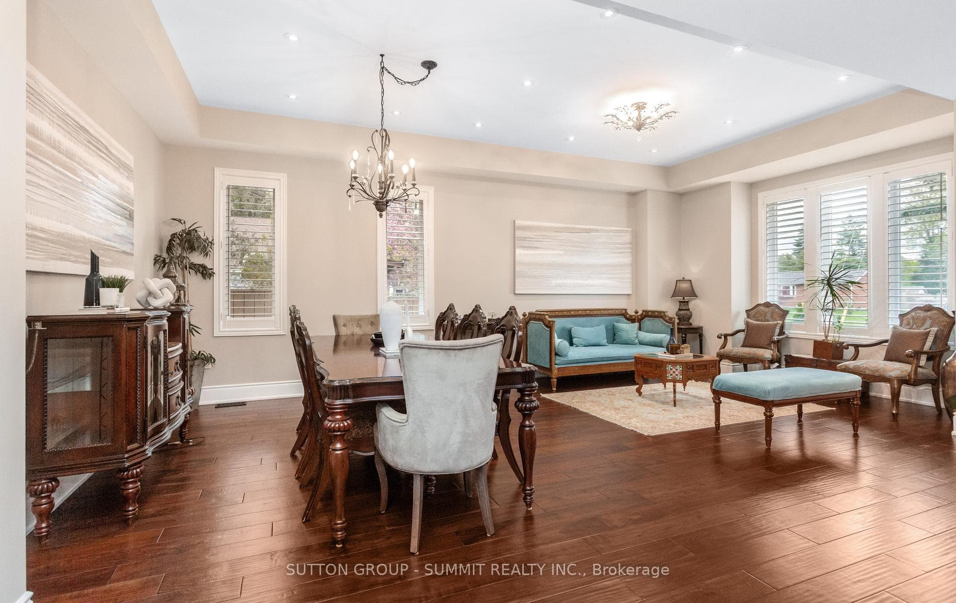 121 Ringwood Road - Detached photo 8 of 49 in Oakville, Ontario