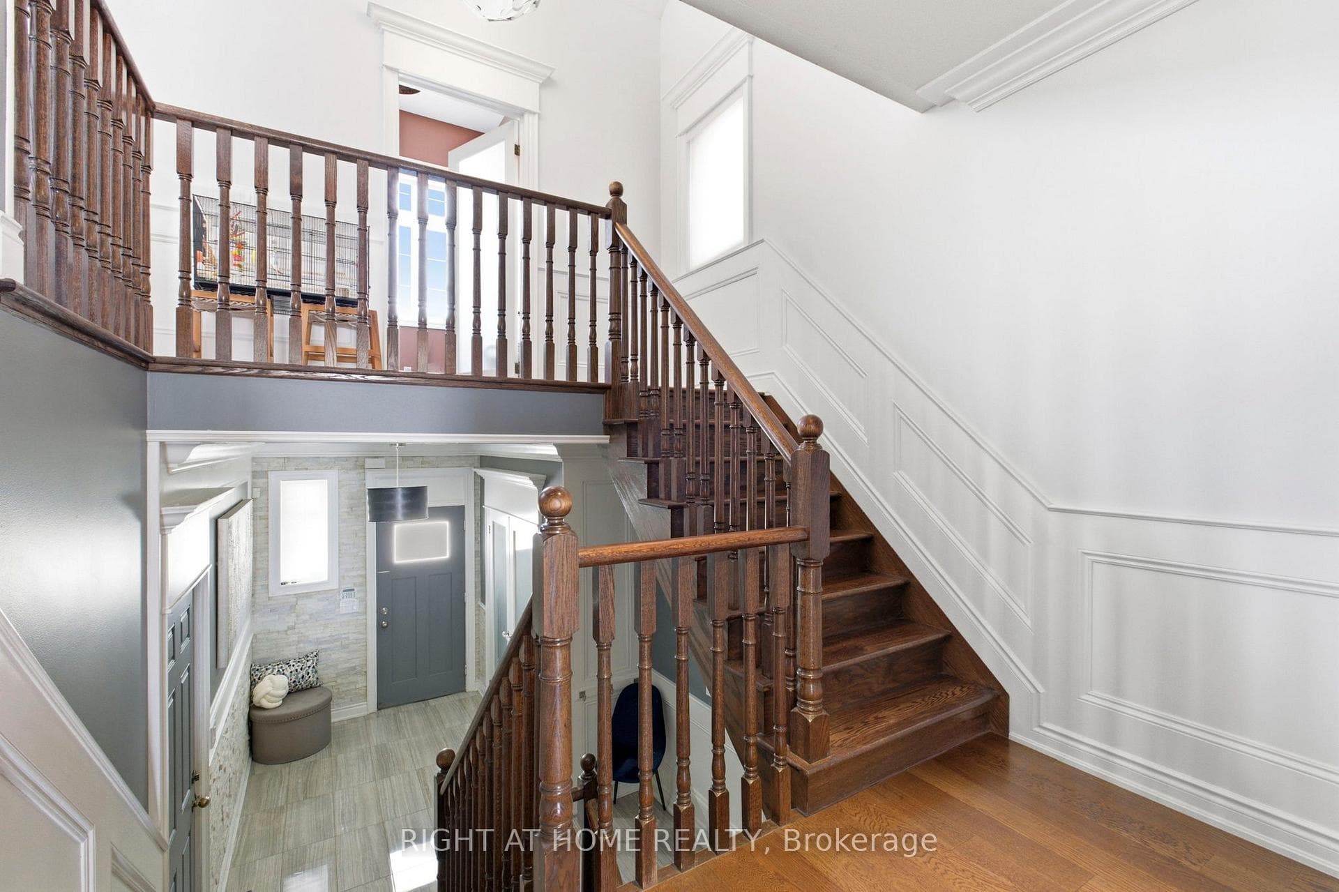 10 Learmont Avenue - Detached photo 4 of 34 in Caledon, Ontario