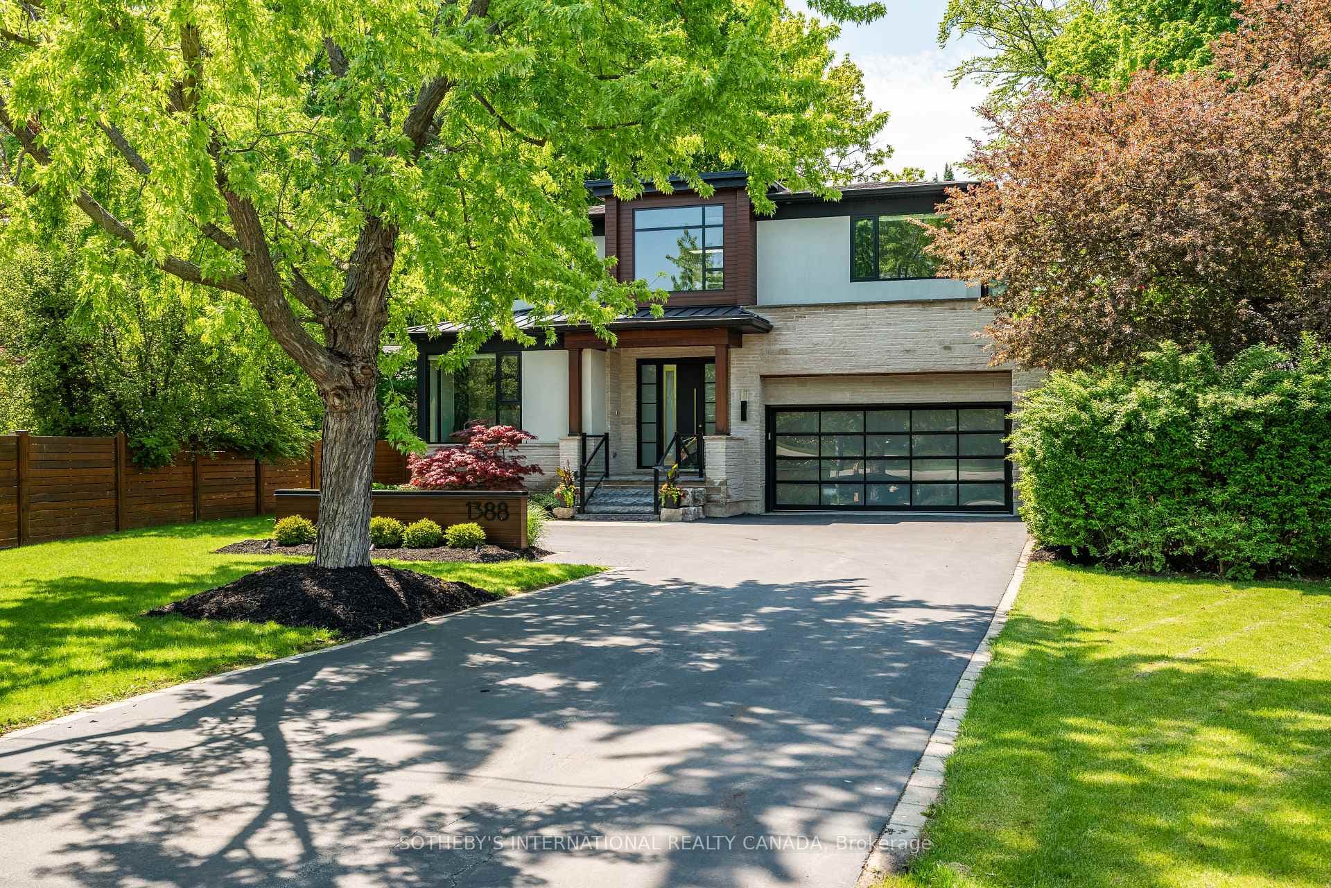 1388 Acton Crescent - Detached photo 2 of 50 in Oakville, Ontario