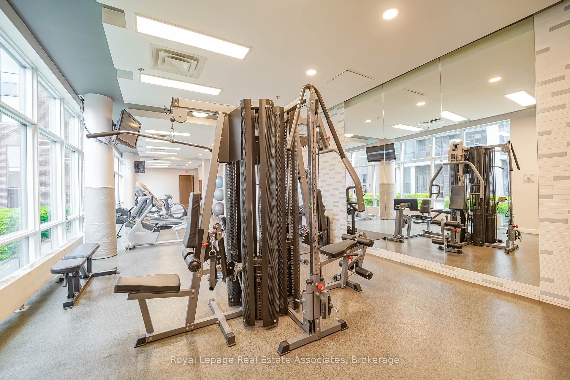 1 Hurontario Street Unit 308 - Condo photo 32 of 35 in Mississauga, Ontario