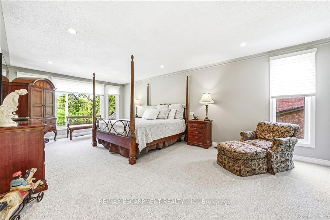 33 Golfview Crescent - Detached photo 19 of 50 in Hamilton, Ontario