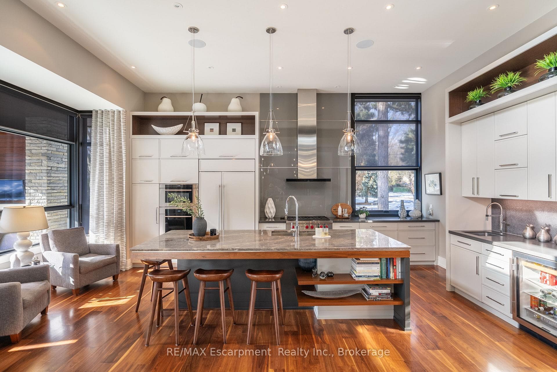 238 Hart Avenue - Detached photo 11 of 50 in Burlington, Ontario