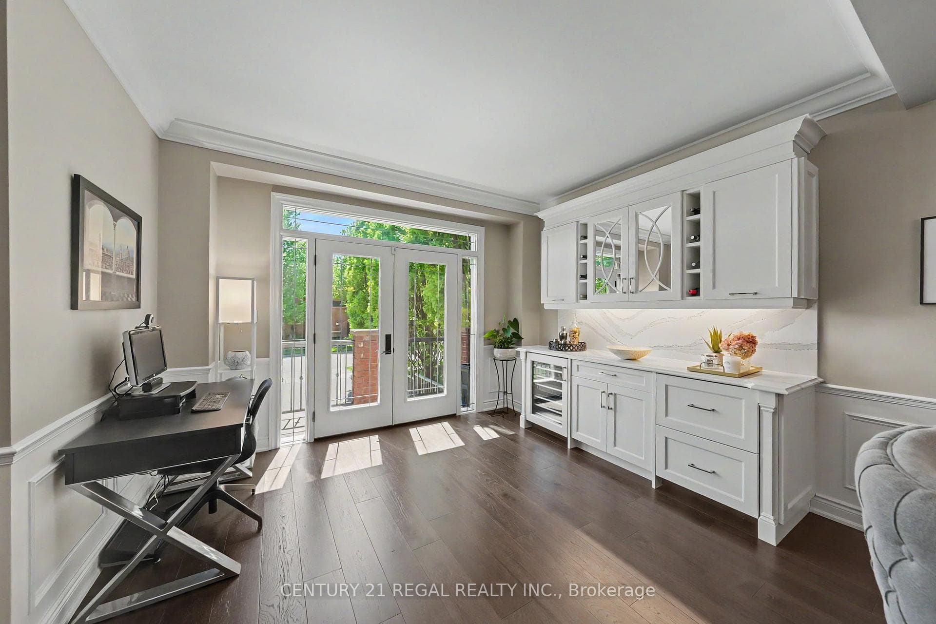 2260 Chickadee Crescent - Detached photo 4 of 47 in Oakville, Ontario
