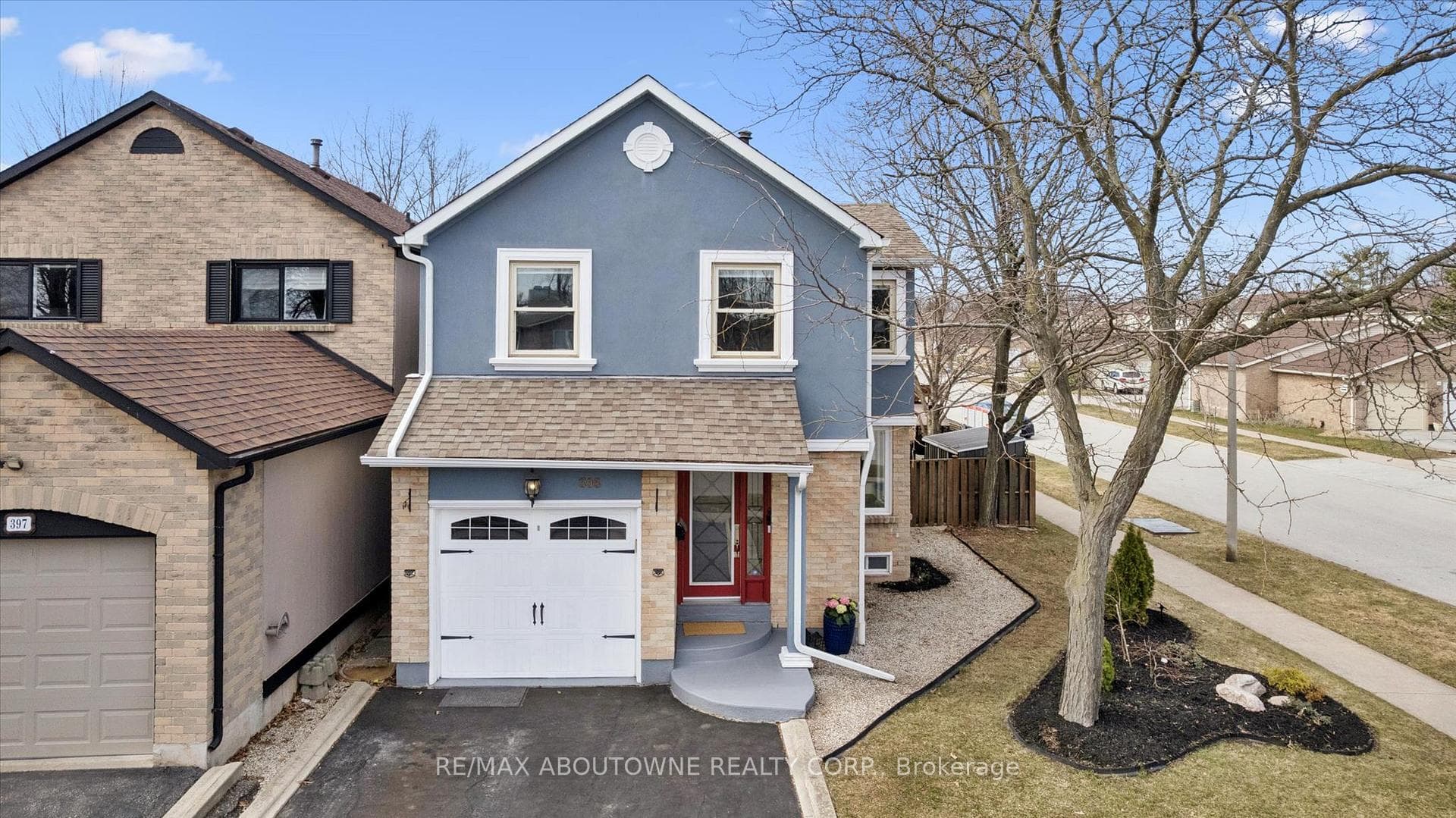 395 Maidstone Crescent - Detached for sale in Glen Abbey, Ontario