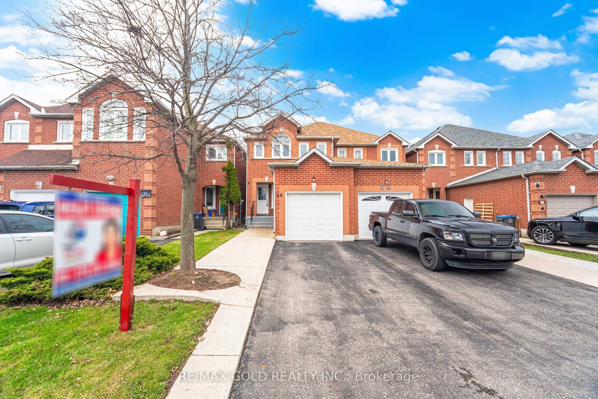 29 Piane Avenue - Detached for sale in Heart Lake, Ontario