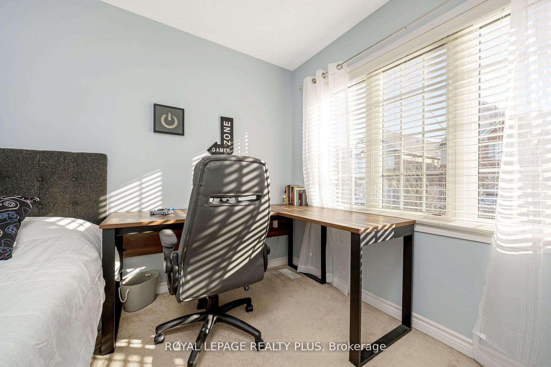 1542 Gainer Crescent - Townhouse photo 26 of 40 in Milton, Ontario