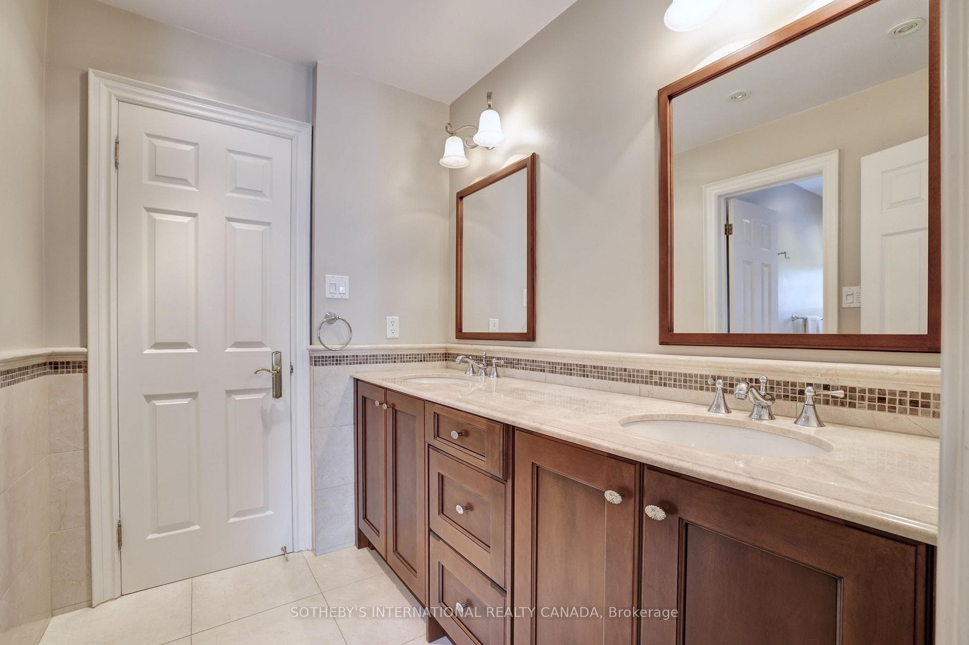 1379 Meadow Green Court - Detached photo 24 of 50 in Mississauga, Ontario