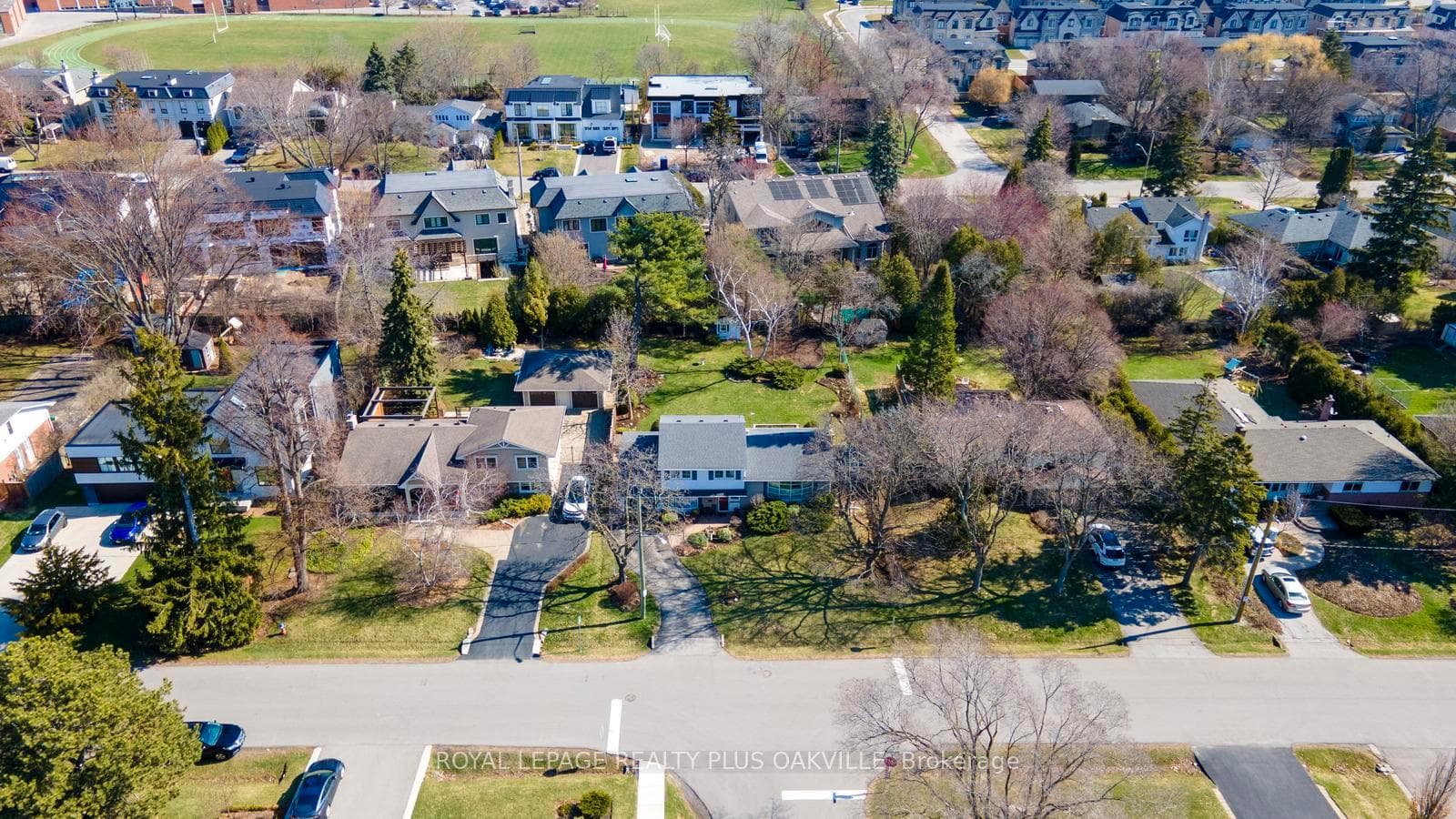227 Sandwell Drive - Detached photo 35 of 44 in Oakville, Ontario