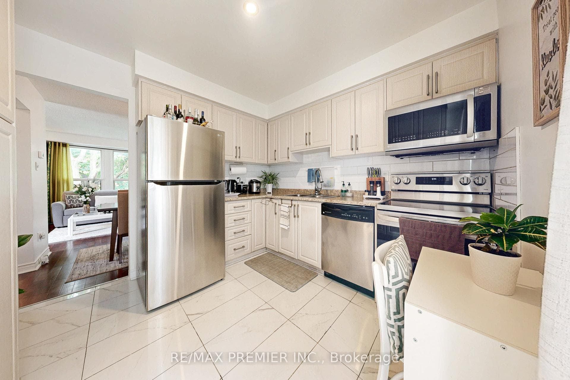 120 Ellerslie Road - Condo photo 16 of 27 in Brampton, Ontario