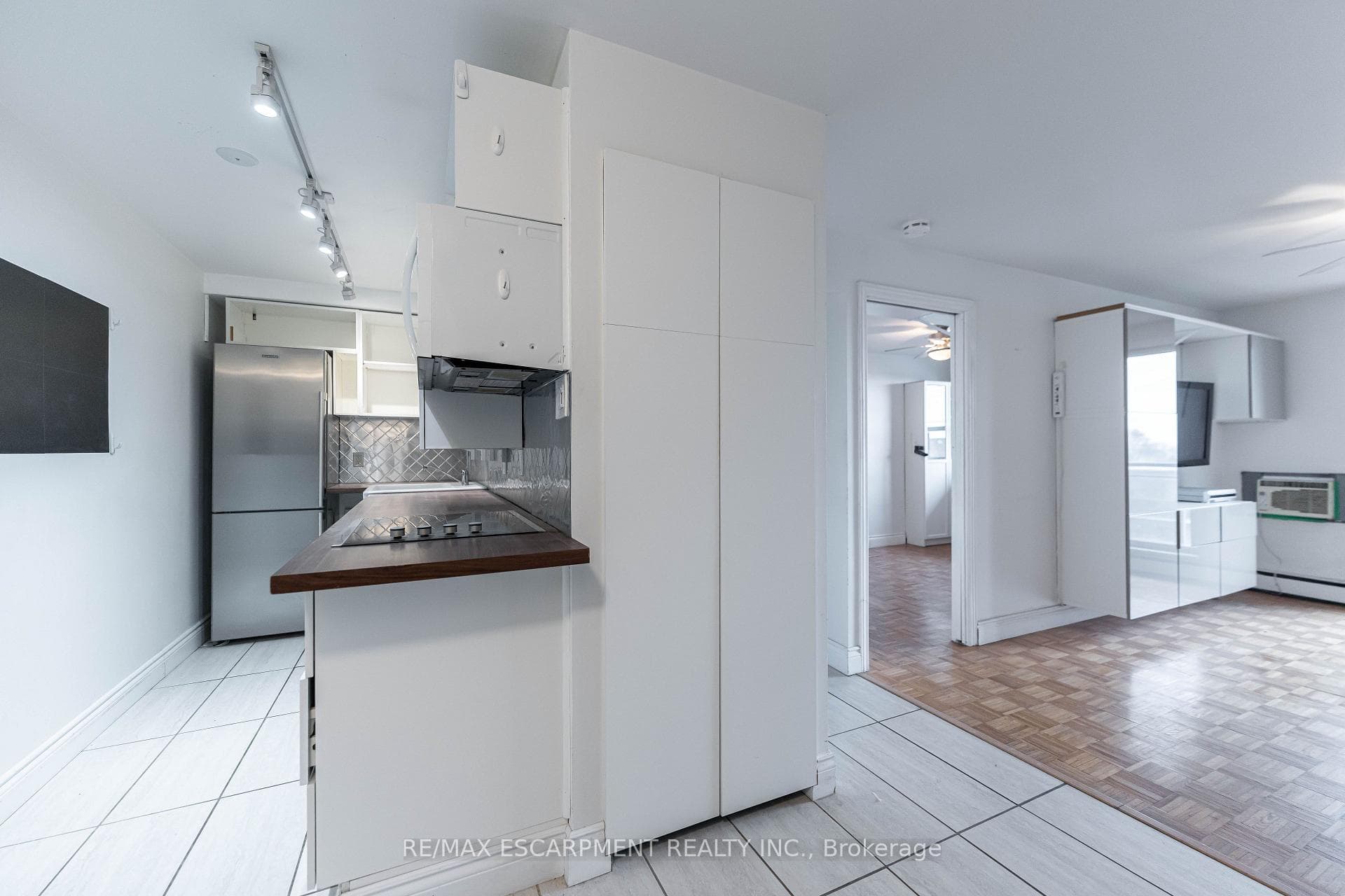 30 Summit Avenue Unit 607 - Condo photo 9 of 21 in Hamilton, Ontario