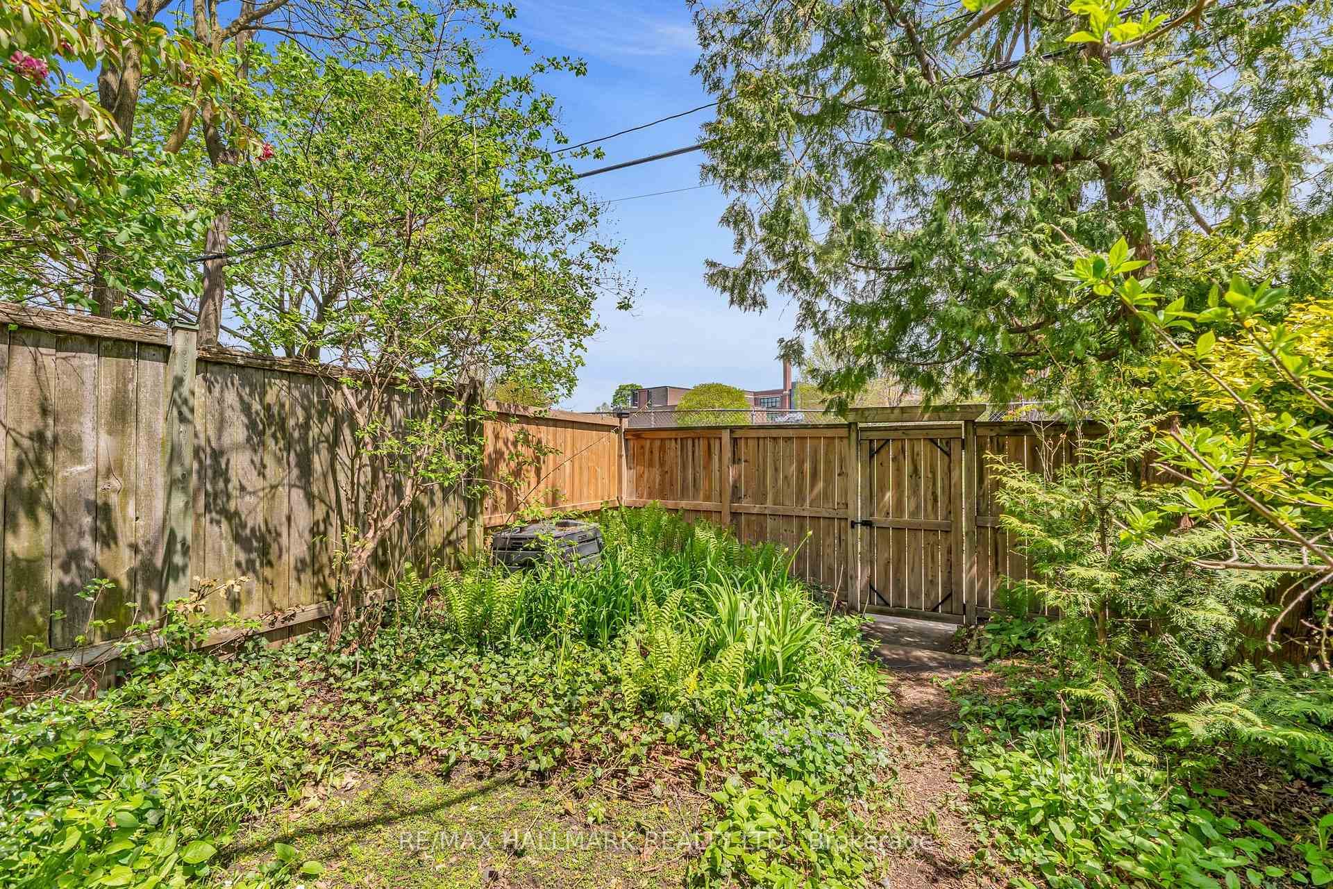 49 Ravina Crescent - Semi-Detached photo 41 of 47 in Riverdale / Leslieville, Ontario