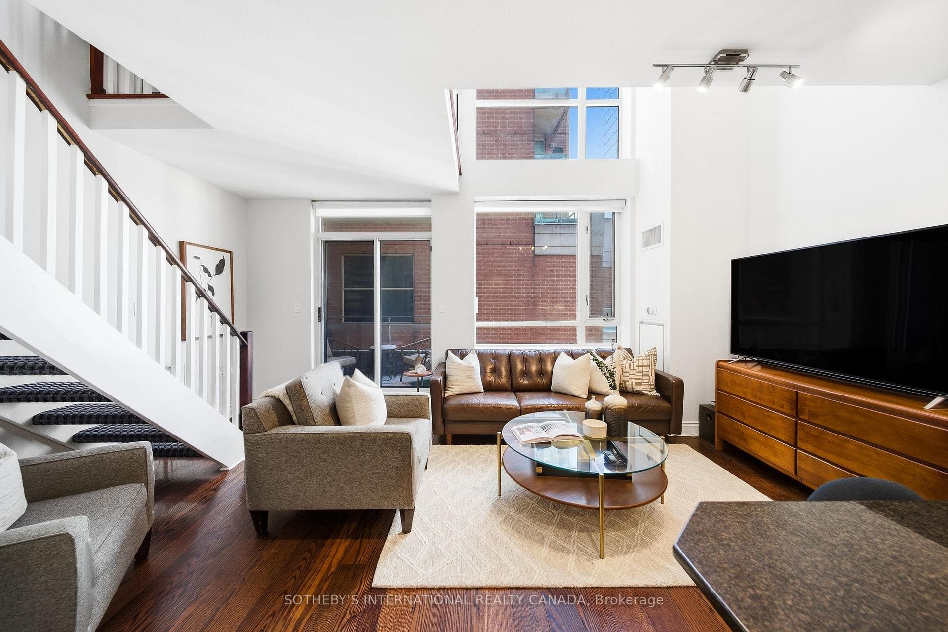 80 Cumberland Street Unit 1507 - Condo photo 11 of 32 in Annex / Yorkville / Summerhill, Ontario
