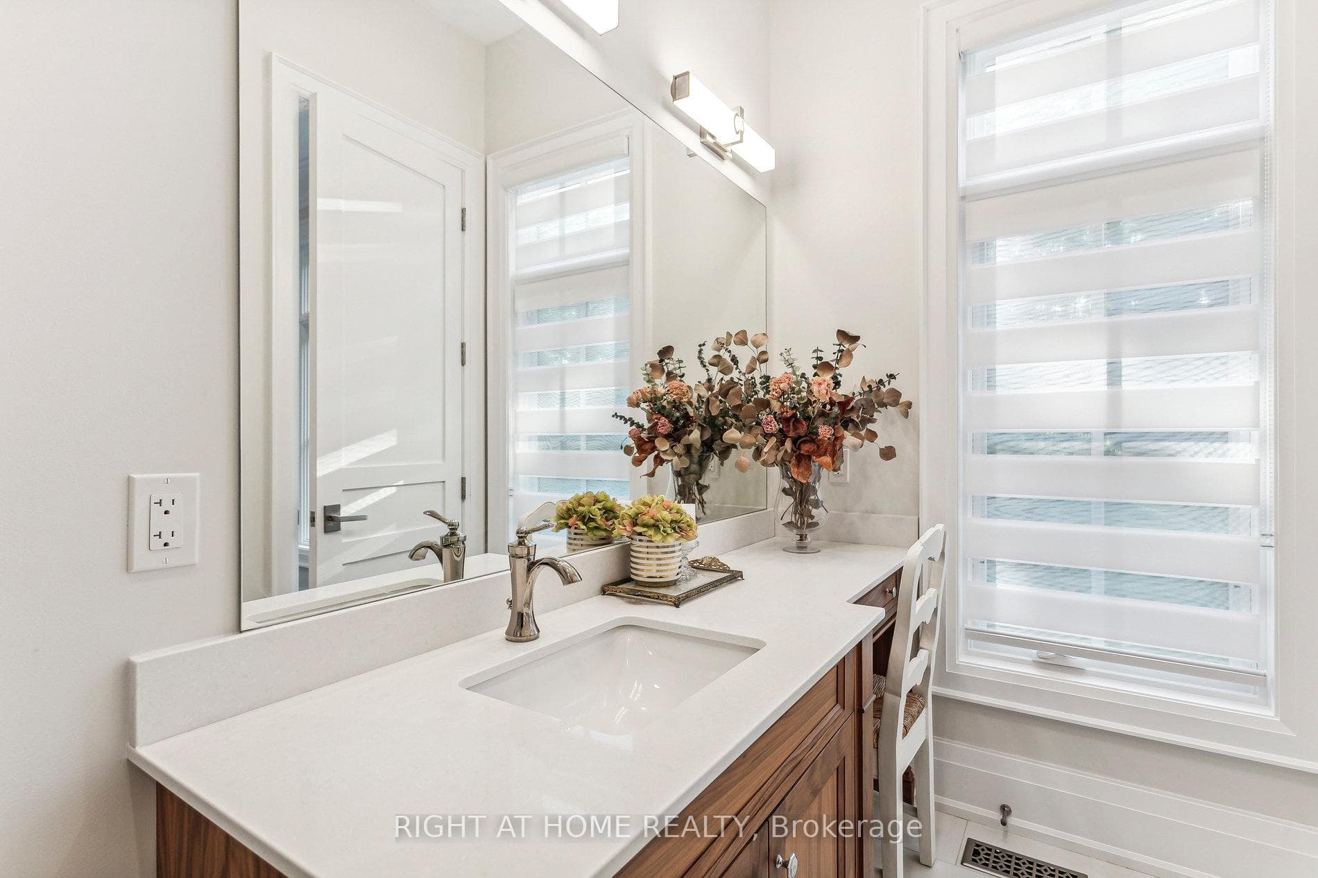 2606 Harvestmoon Lane - Detached photo 22 of 50 in Burlington, Ontario