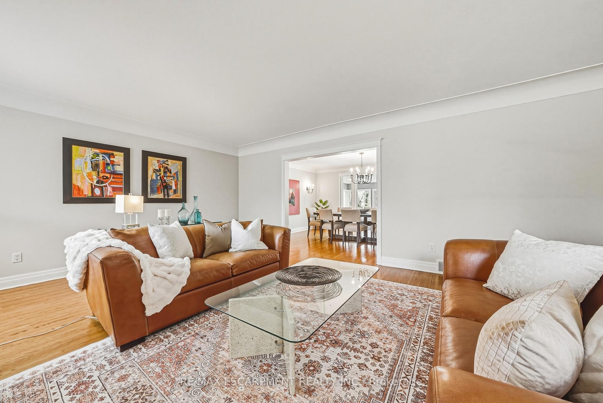 7 Colonial Crescent - Detached photo 10 of 49 in Oakville, Ontario