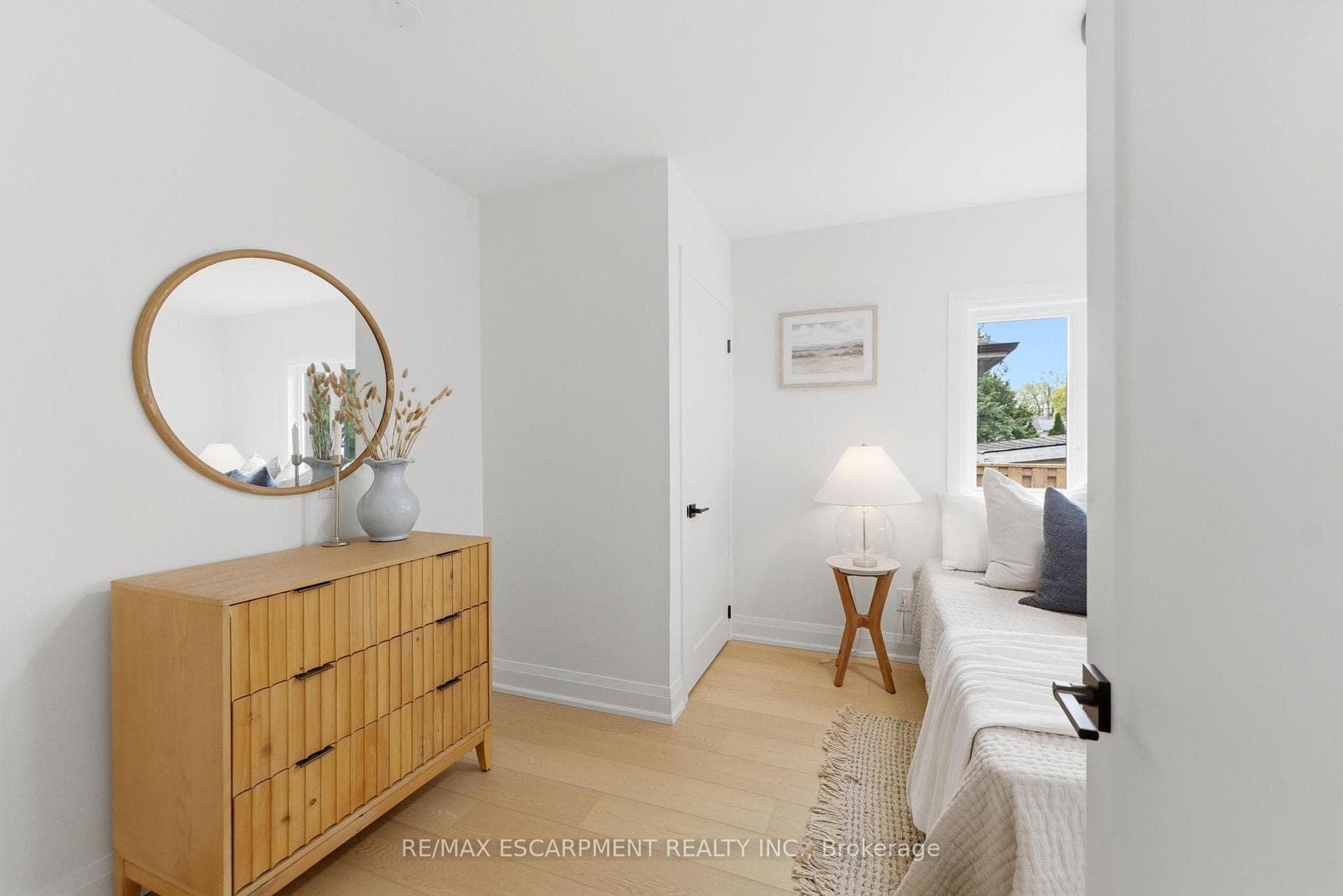 374 East 13th Street - Detached photo 19 of 40 in Hamilton, Ontario