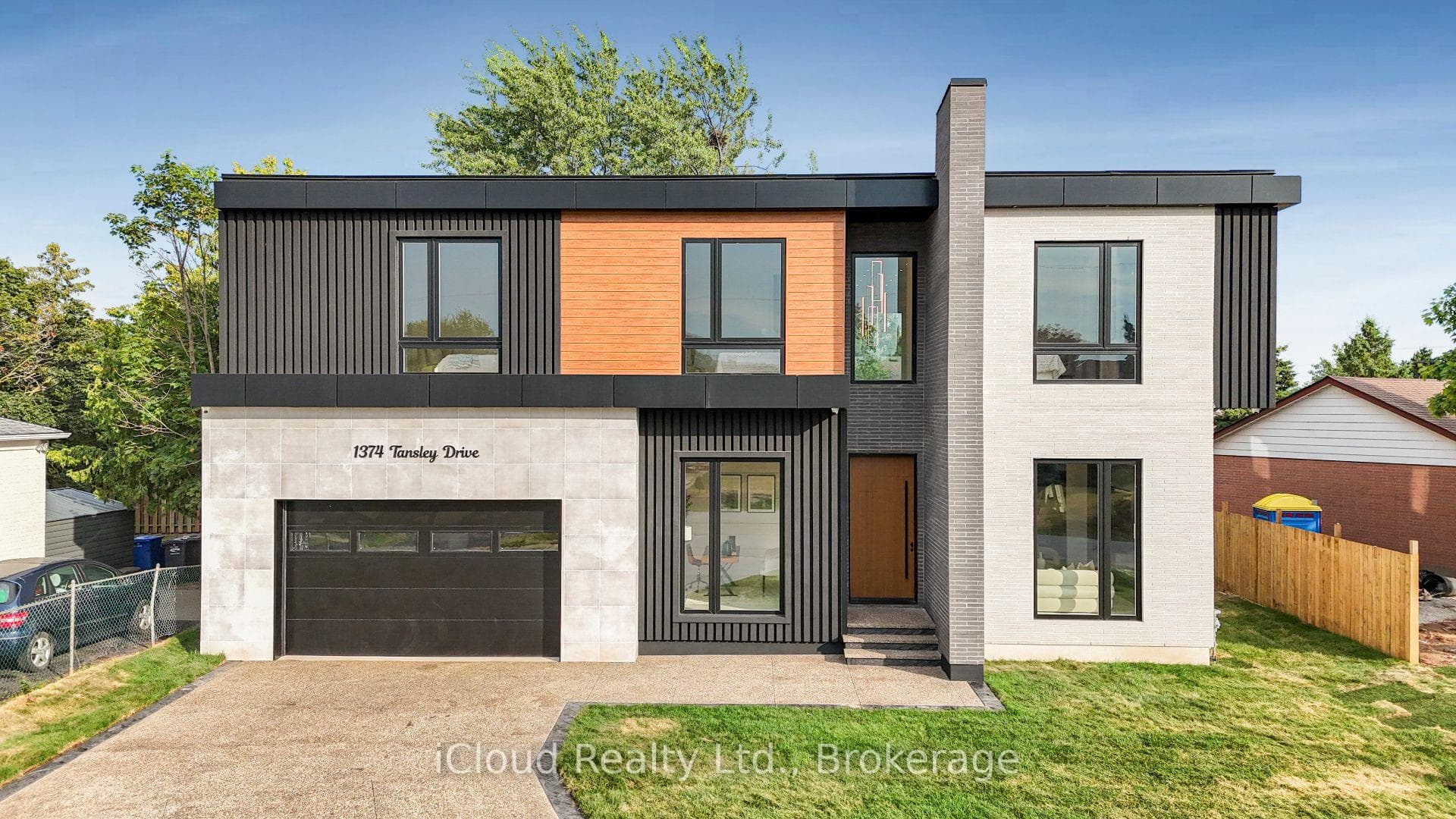 1374 Tansley Drive - Detached for sale in Old Oakville, Ontario