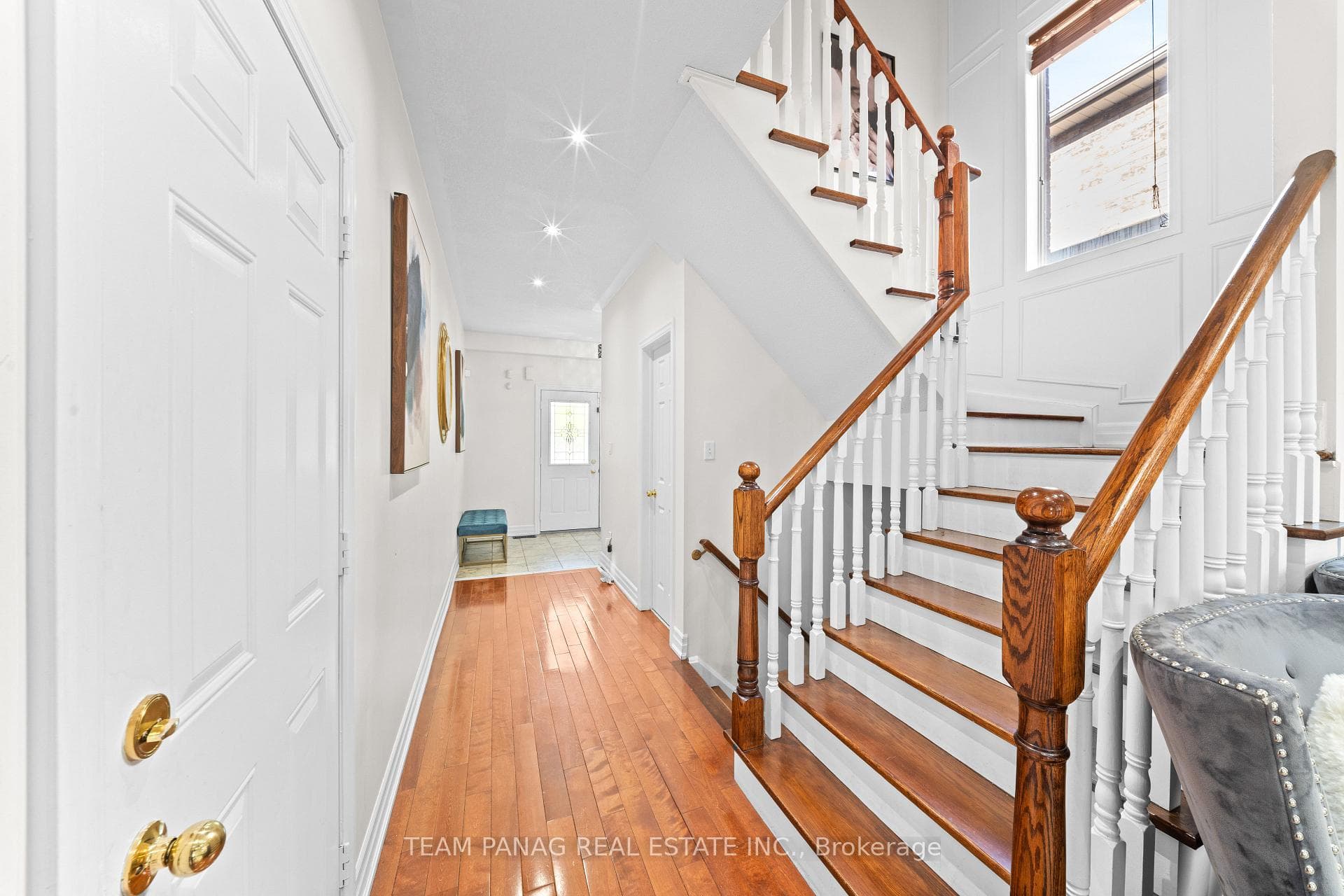 146 Degrassi Cove Circle - Detached photo 5 of 50 in Brampton, Ontario