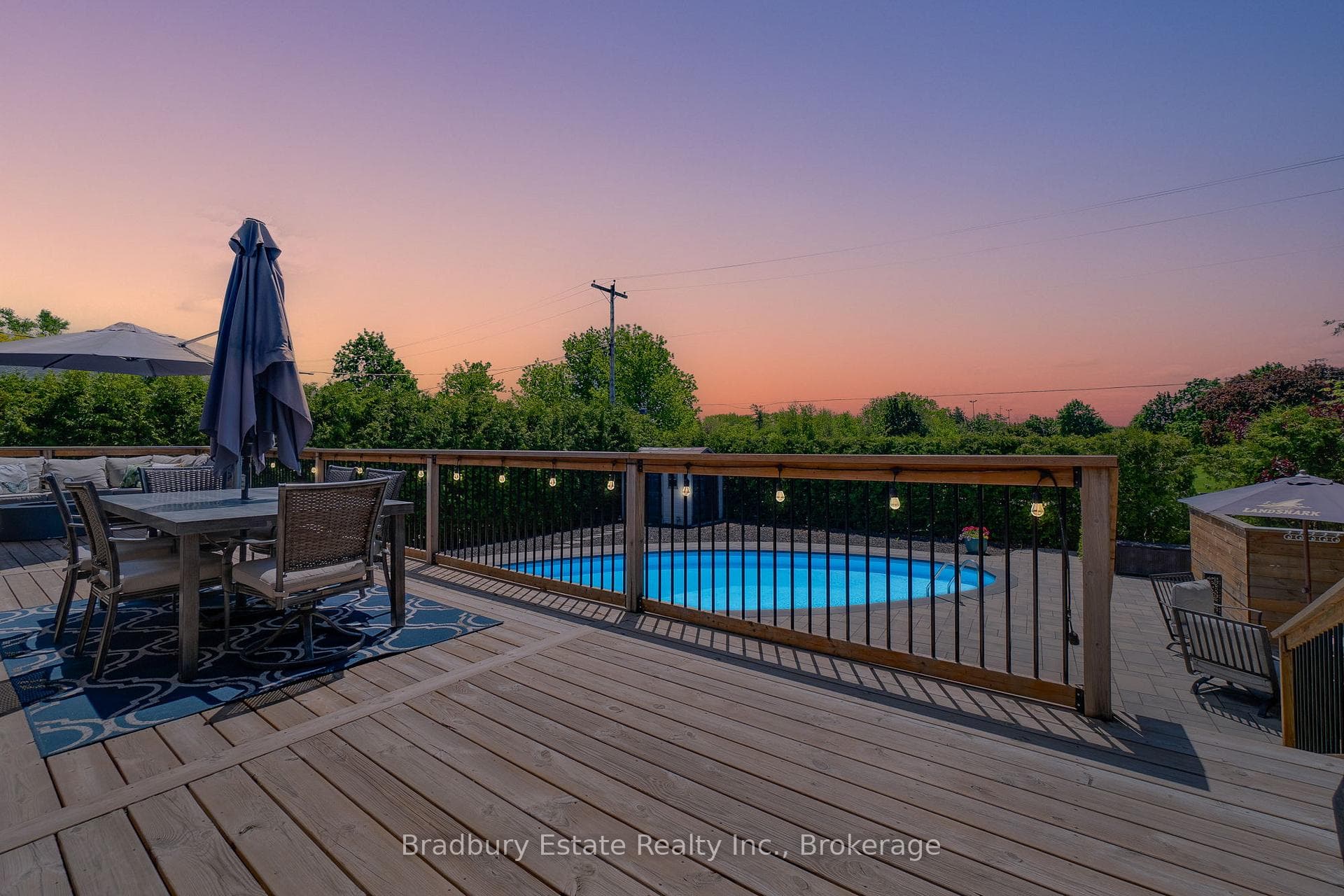 498 Wicklow Road - Detached photo 35 of 39 in Burlington, Ontario