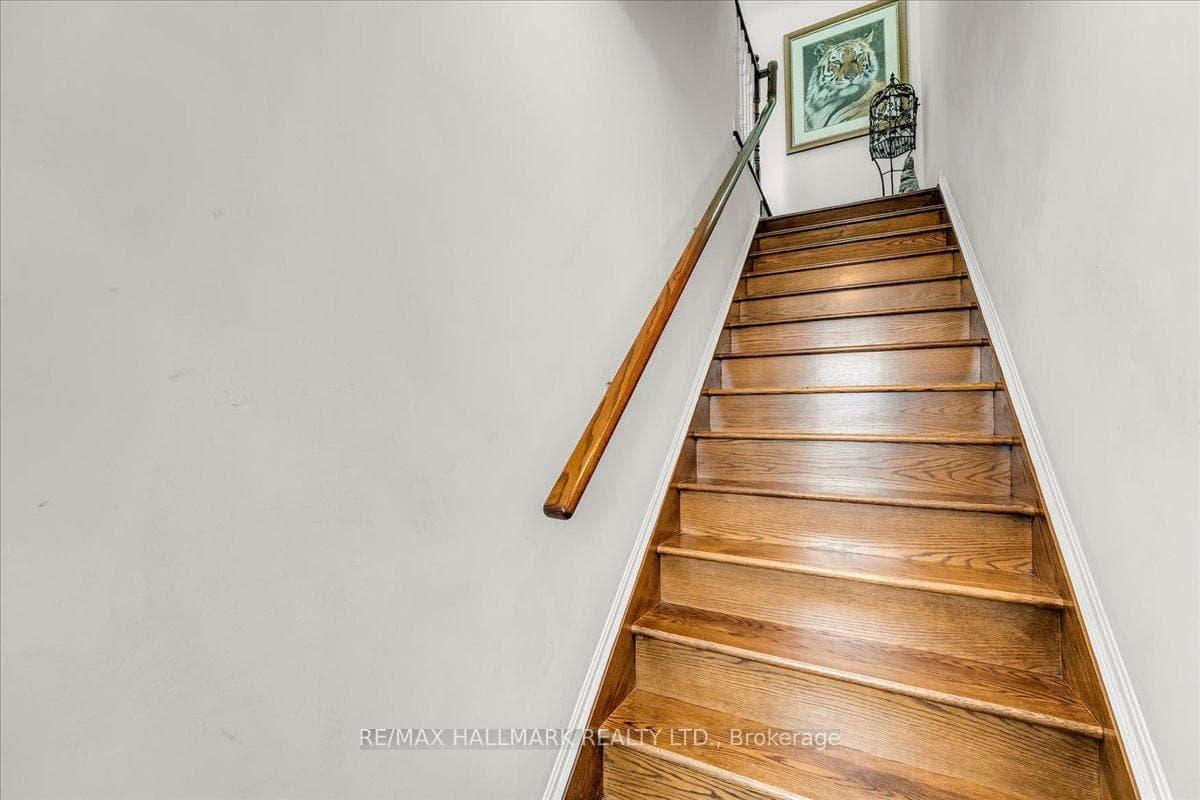 1011 Deta Road Unit 701 - Condo photo 6 of 42 in Mississauga, Ontario