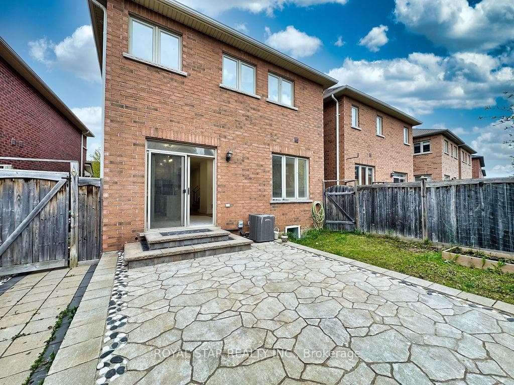 351 Giddings Crescent - Semi-Detached photo 47 of 50 in Milton, Ontario