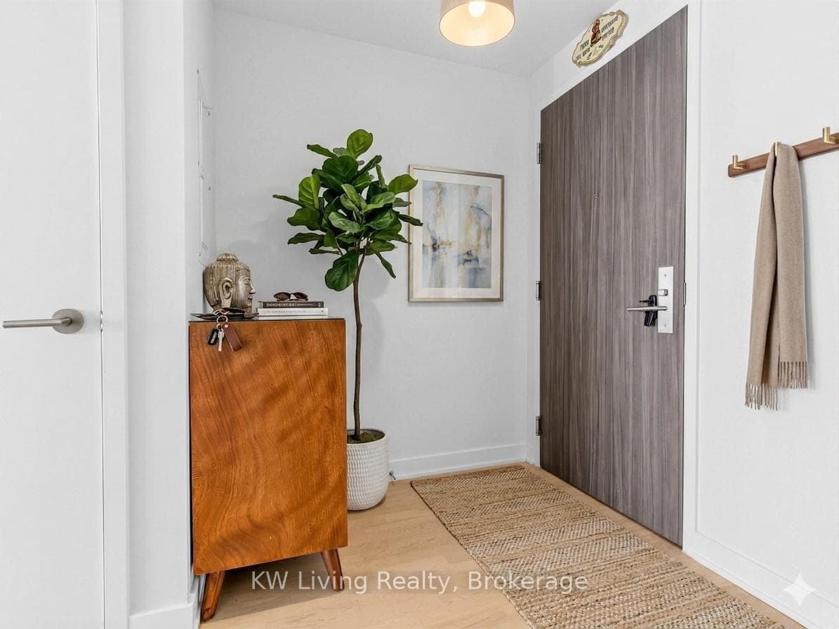 185 Roehampton Avenue Unit 2312 - Condo photo 7 of 17 in Leaside / Davisville, Ontario