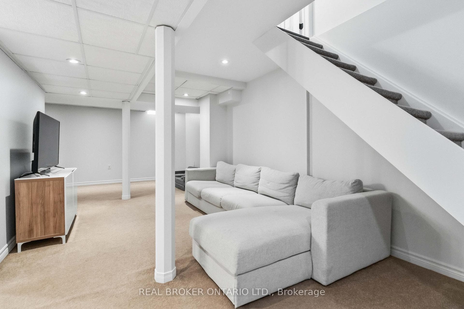 5048 HASWELL Lane - Semi-Detached photo 35 of 49 in Burlington, Ontario