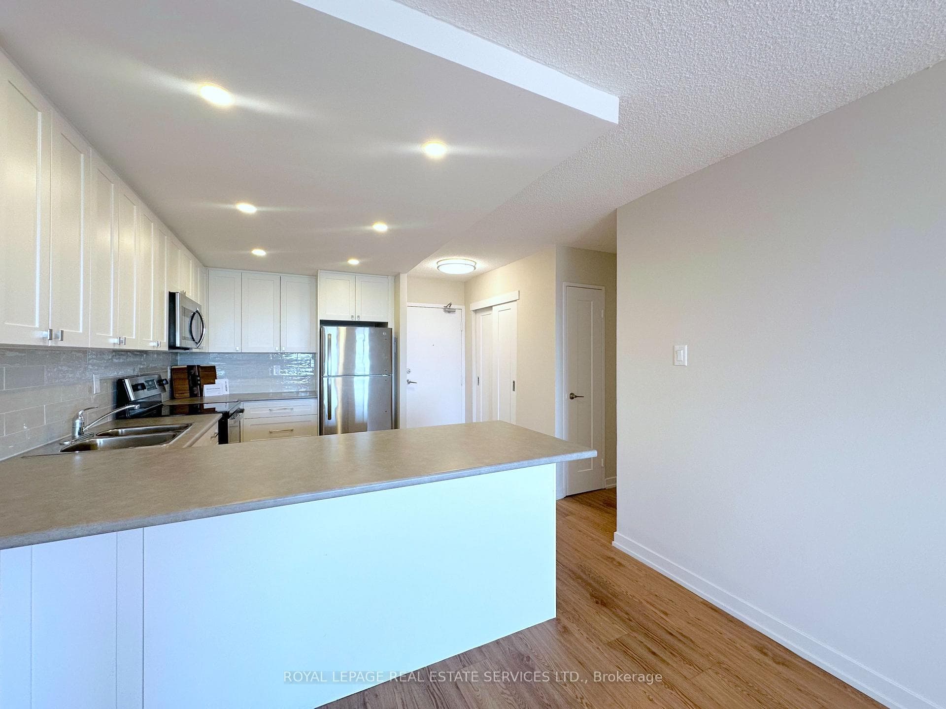 190 Clark Boulevard Unit 1112 - Condo photo 5 of 18 in Brampton, Ontario