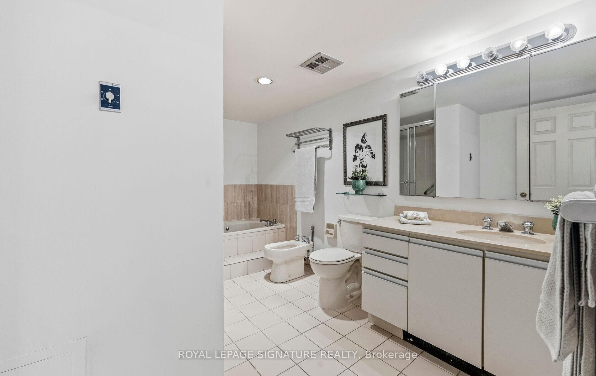 3 Concorde Place Unit 805 - Condo photo 15 of 36 in Don Mills / Parkwoods / Victoria Village, Ontario