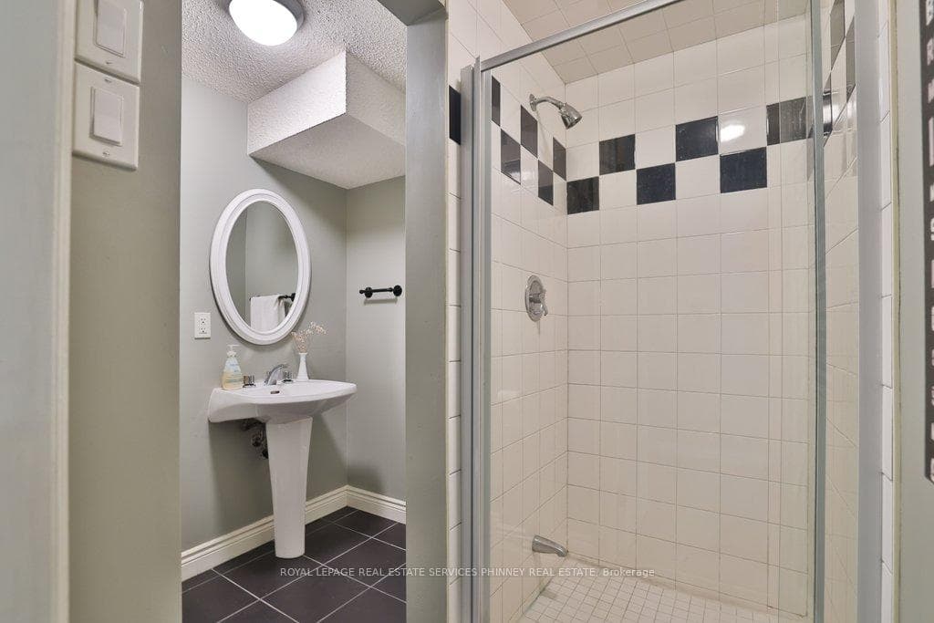 1244 Woodland Avenue - Detached photo 38 of 46 in Mississauga, Ontario