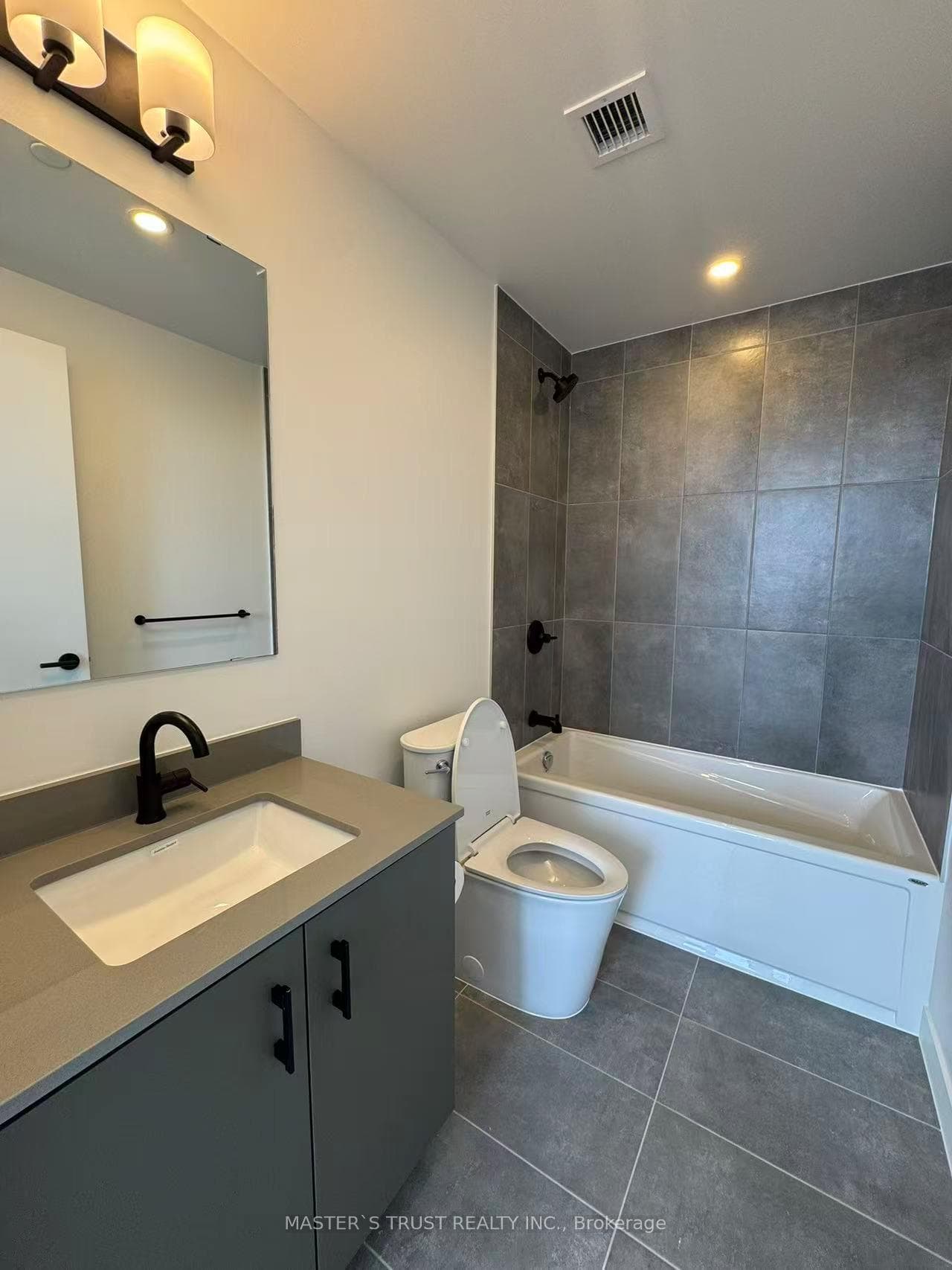 4878 Powers Common Unit C1604 - Condo photo 8 of 12 in Burlington, Ontario