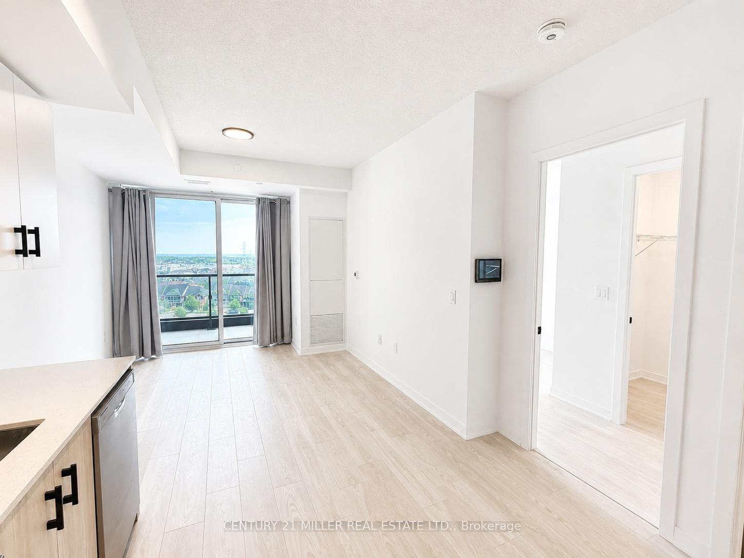 4878 Power Common Unit D811 - Condo photo 10 of 24 in Burlington, Ontario