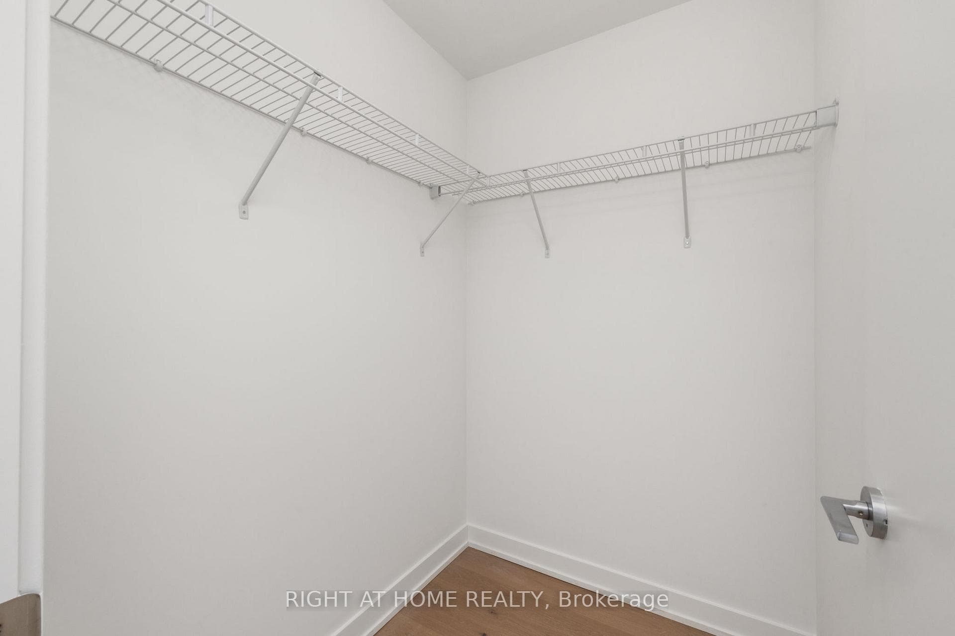 1161 Kingston Road Unit 305 - Condo photo 17 of 27 in Birch Cliff / Cliffside, Ontario