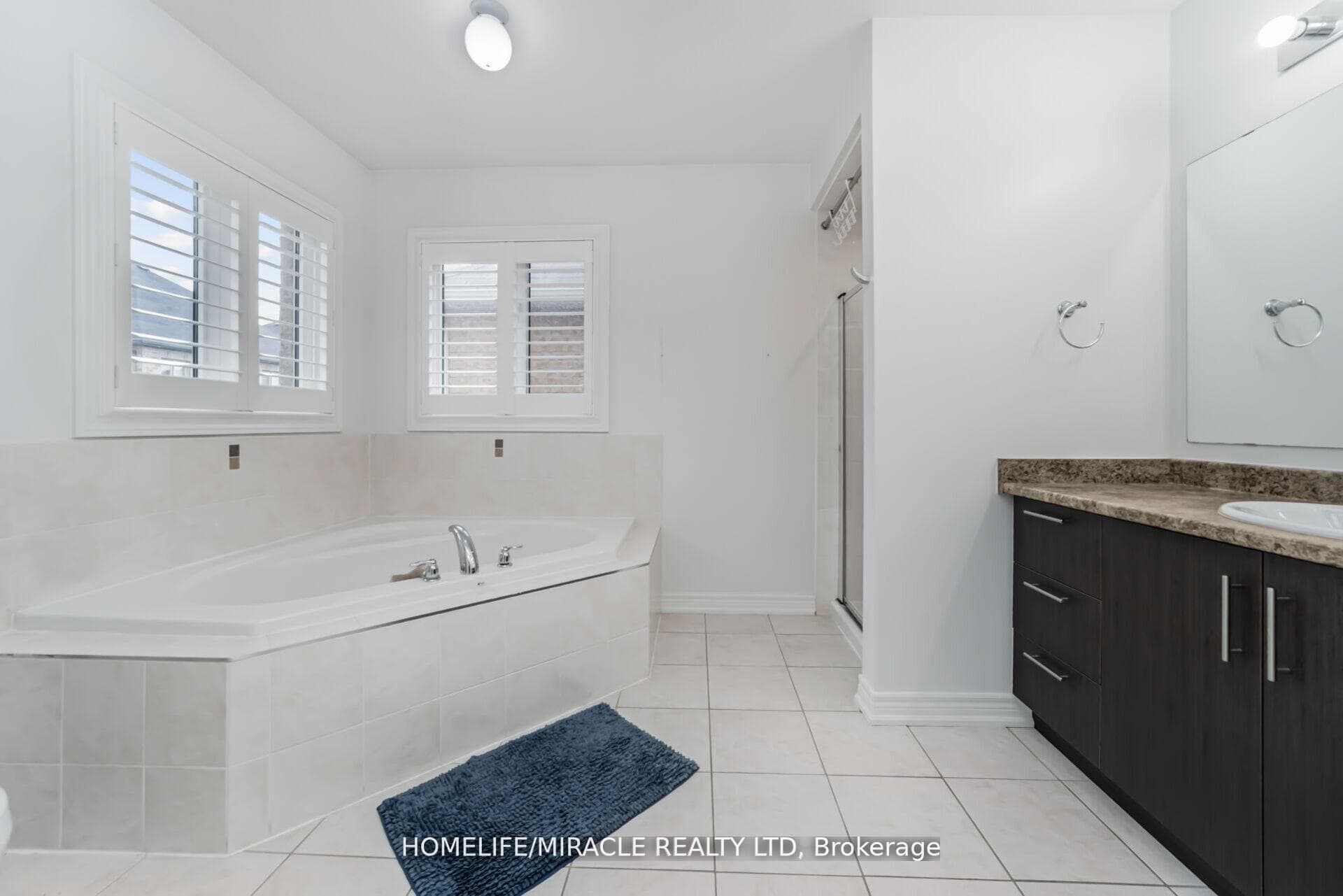 10 Kenora Street - Detached photo 24 of 50 in Brampton, Ontario