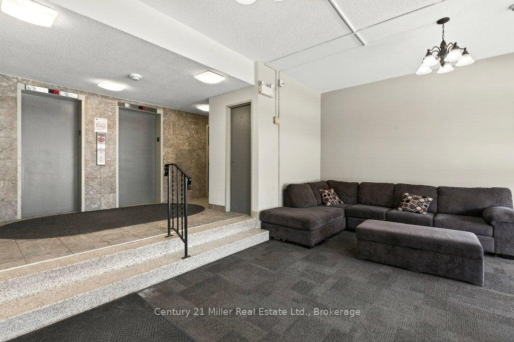 1950 Main Street Unit 1108 - Condo photo 5 of 38 in Hamilton, Ontario
