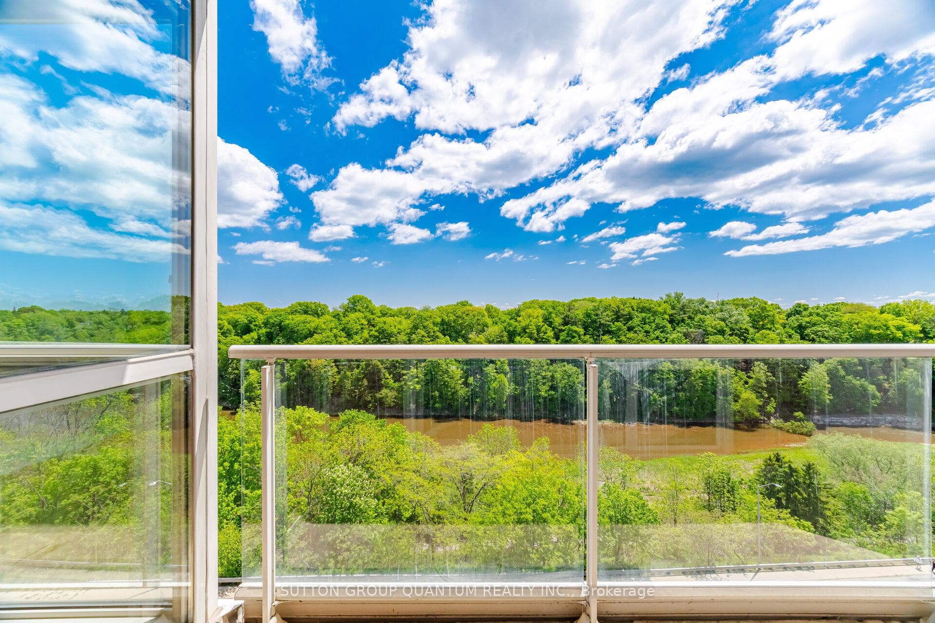 50 Old Mill Road Unit 503 - Condo photo 9 of 50 in Oakville, Ontario
